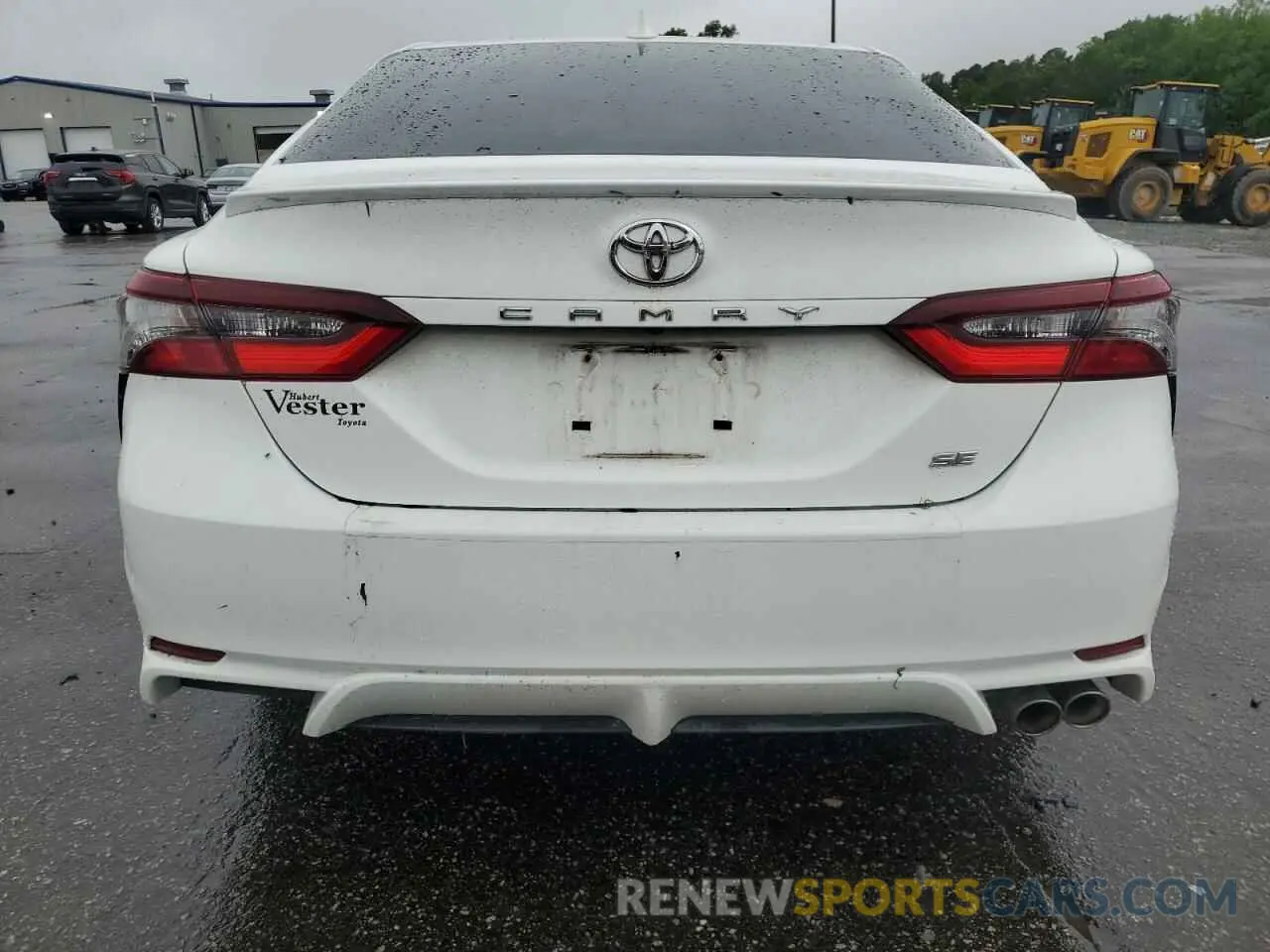 6 Photograph of a damaged car 4T1G11AKXMU470760 TOYOTA CAMRY 2021