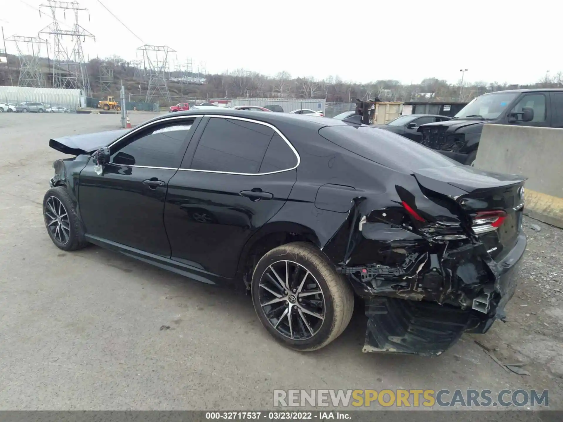 3 Photograph of a damaged car 4T1G11AKXMU475764 TOYOTA CAMRY 2021