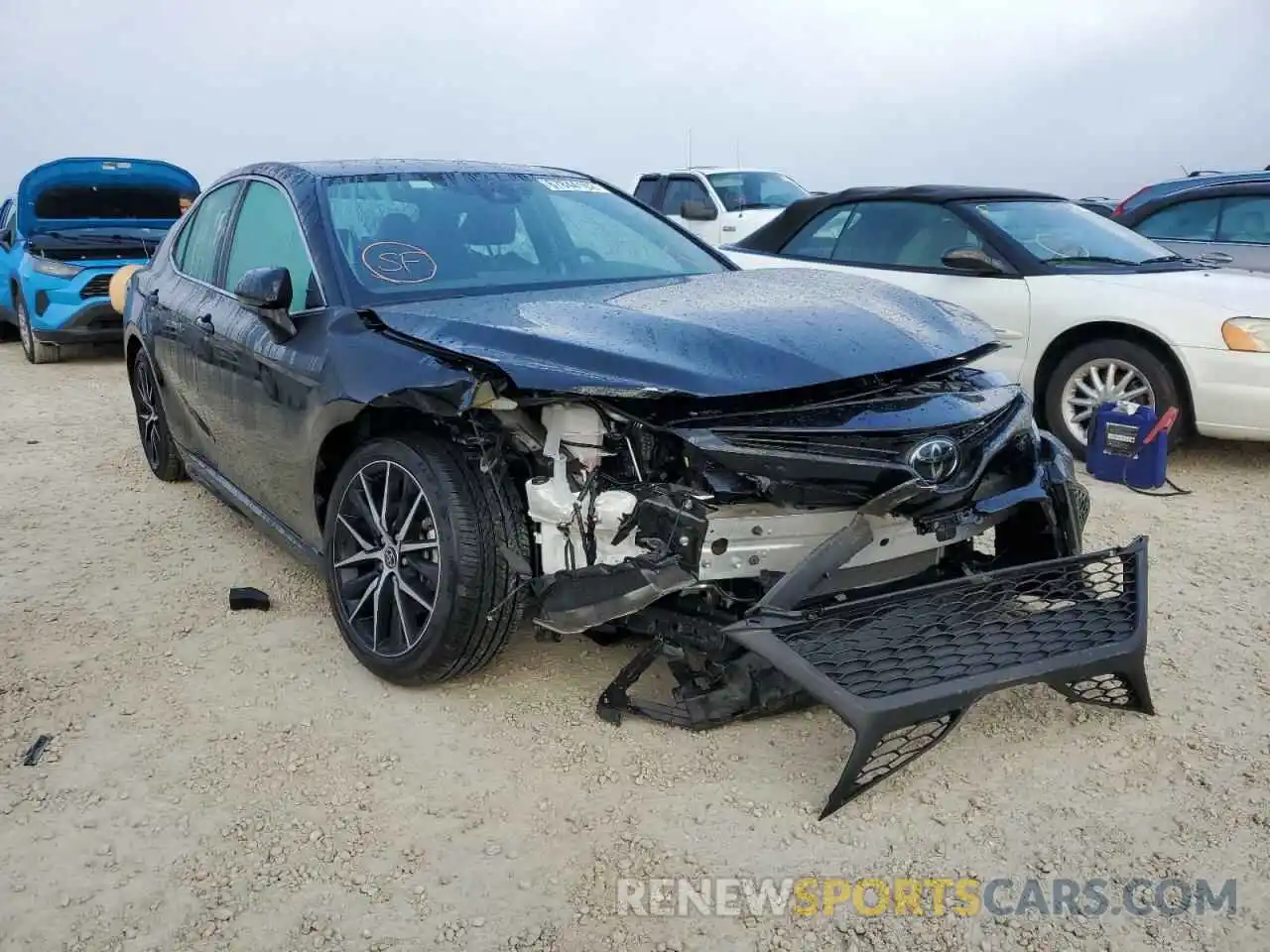 4 Photograph of a damaged car 4T1G11AKXMU488885 TOYOTA CAMRY 2021