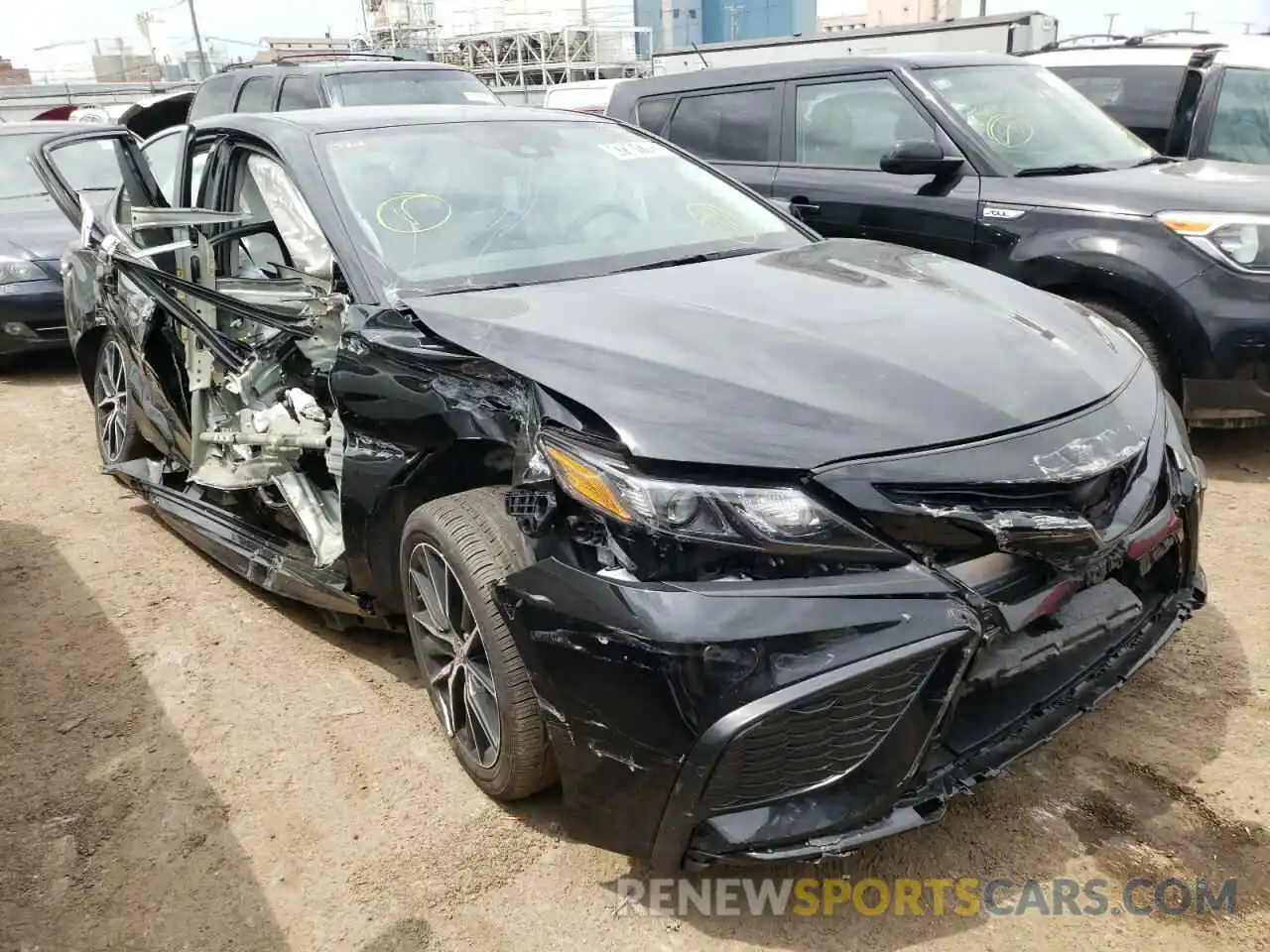 1 Photograph of a damaged car 4T1G11AKXMU490670 TOYOTA CAMRY 2021