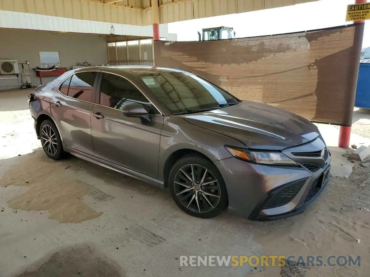 4 Photograph of a damaged car 4T1G11AKXMU490815 TOYOTA CAMRY 2021