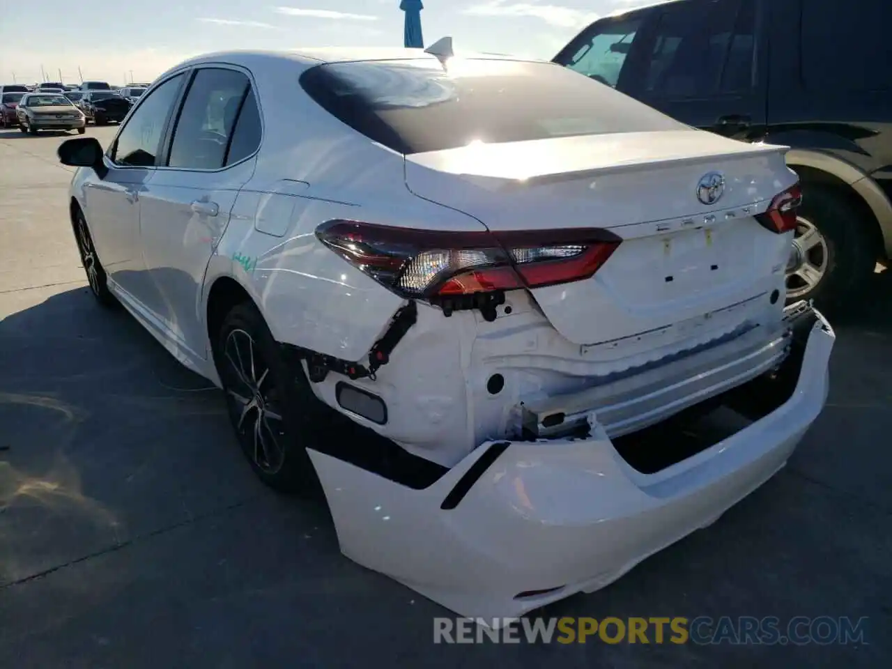 3 Photograph of a damaged car 4T1G11AKXMU497375 TOYOTA CAMRY 2021