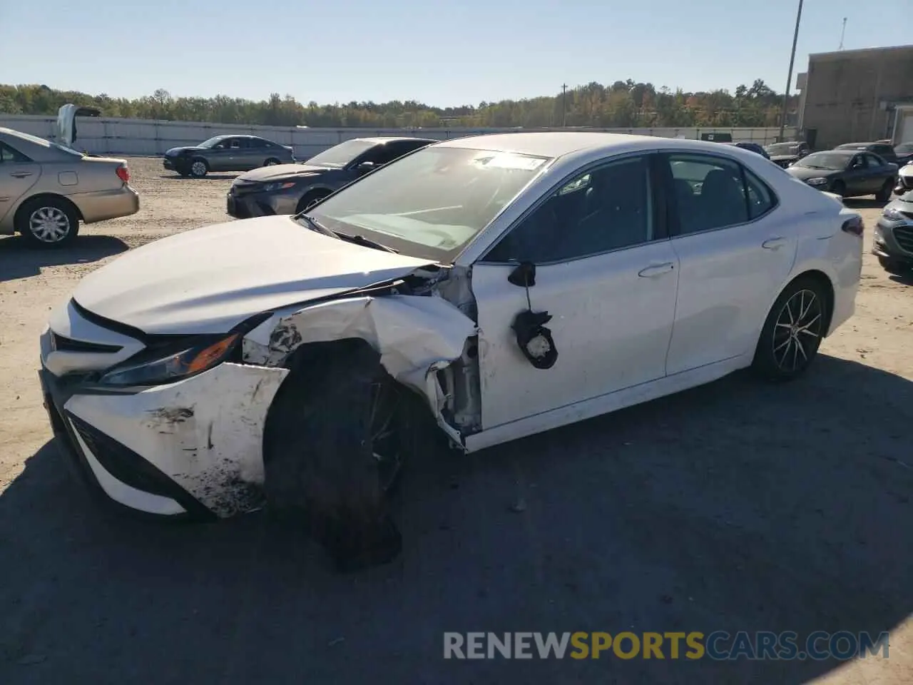 1 Photograph of a damaged car 4T1G11AKXMU522260 TOYOTA CAMRY 2021