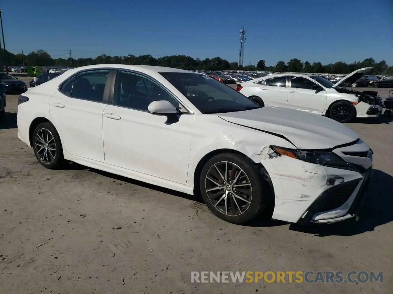 4 Photograph of a damaged car 4T1G11AKXMU522260 TOYOTA CAMRY 2021