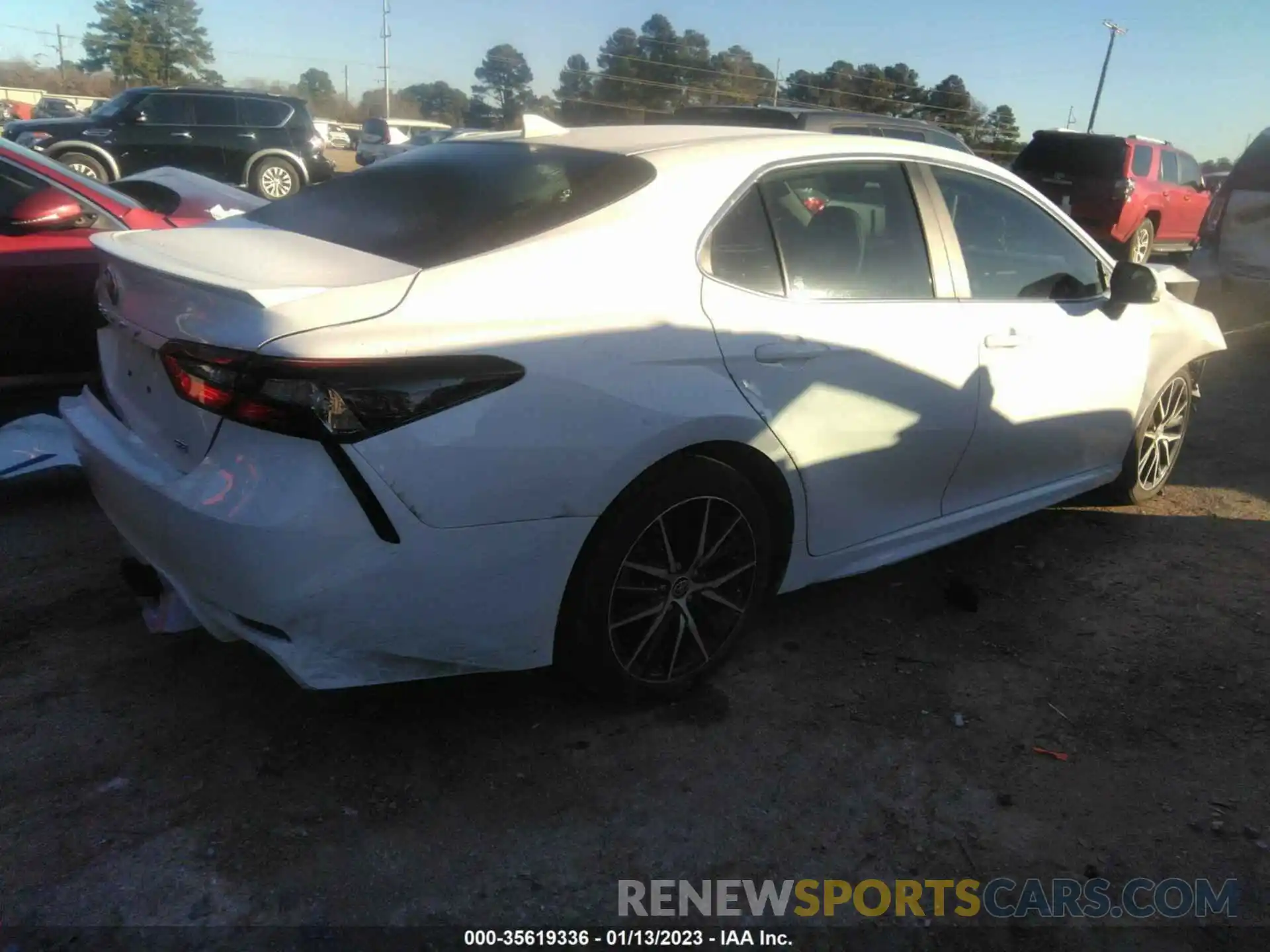 4 Photograph of a damaged car 4T1G11AKXMU526048 TOYOTA CAMRY 2021