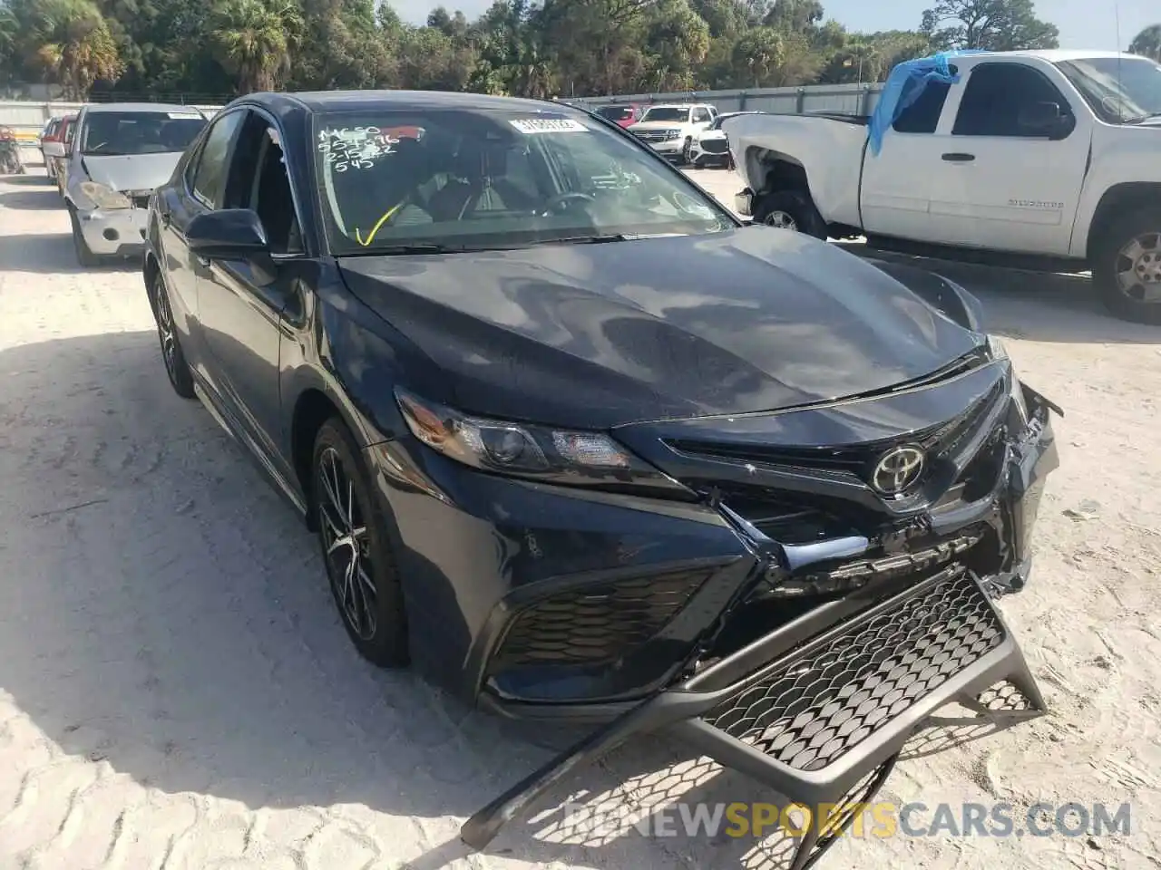 1 Photograph of a damaged car 4T1G11AKXMU526194 TOYOTA CAMRY 2021