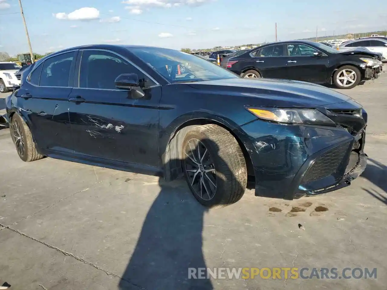 4 Photograph of a damaged car 4T1G11AKXMU529211 TOYOTA CAMRY 2021