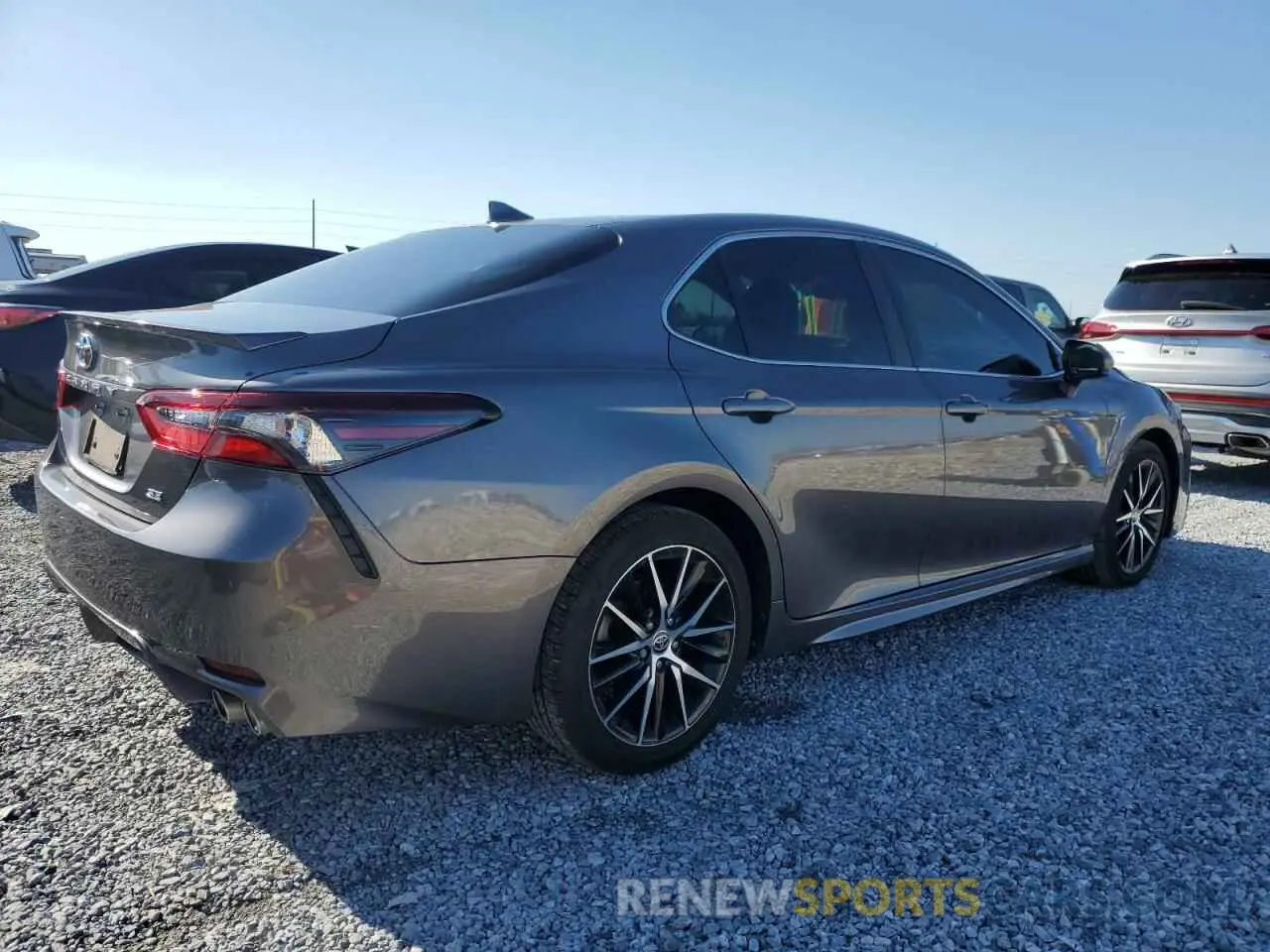 3 Photograph of a damaged car 4T1G11AKXMU530133 TOYOTA CAMRY 2021