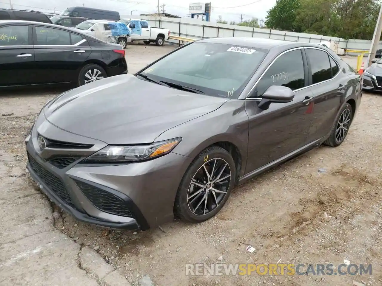 9 Photograph of a damaged car 4T1G11AKXMU536224 TOYOTA CAMRY 2021