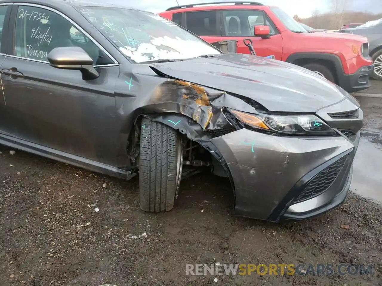 9 Photograph of a damaged car 4T1G11AKXMU540497 TOYOTA CAMRY 2021