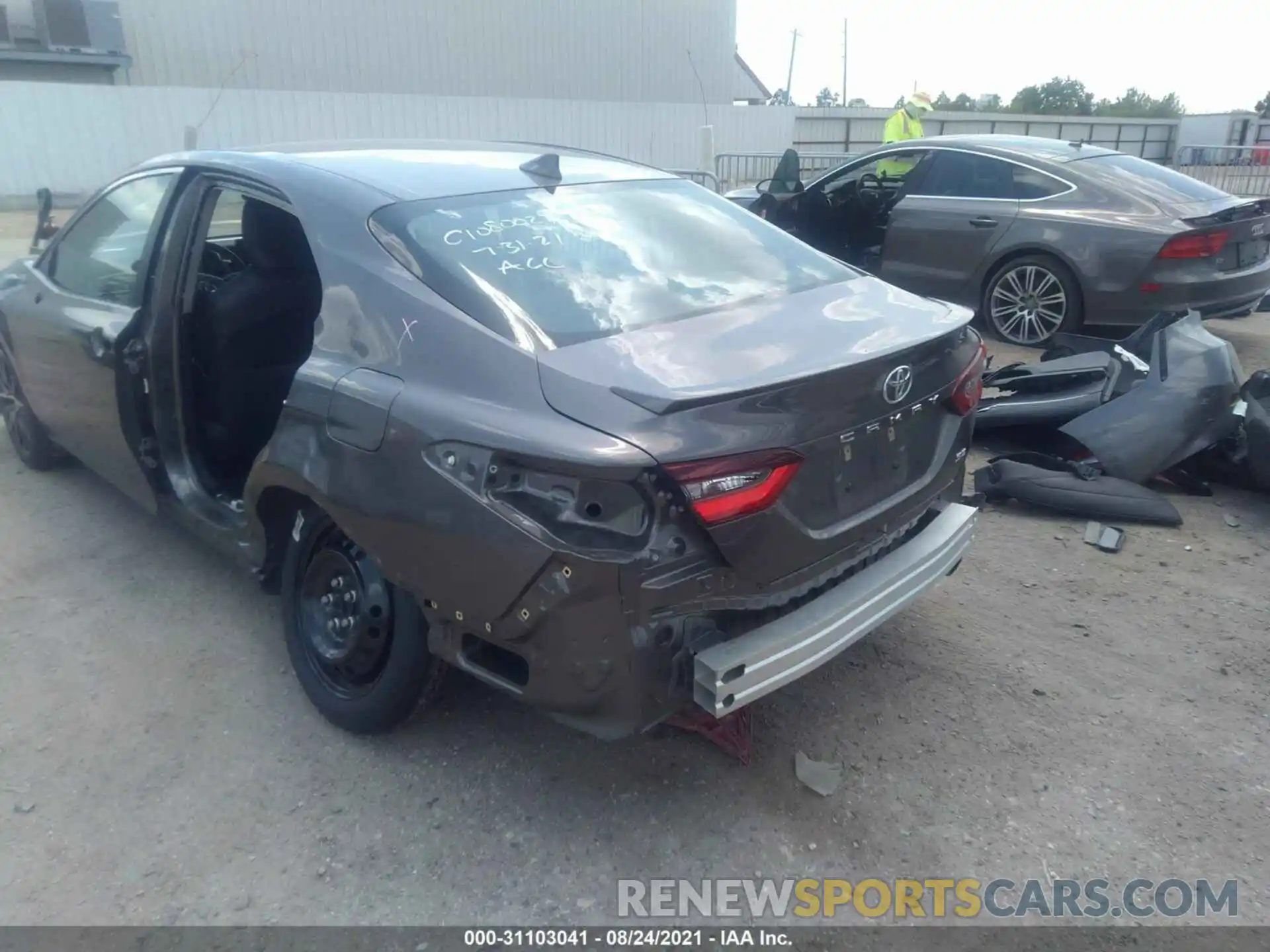 6 Photograph of a damaged car 4T1G11AKXMU546865 TOYOTA CAMRY 2021