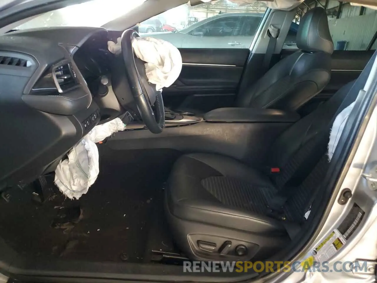 7 Photograph of a damaged car 4T1G11AKXMU548938 TOYOTA CAMRY 2021