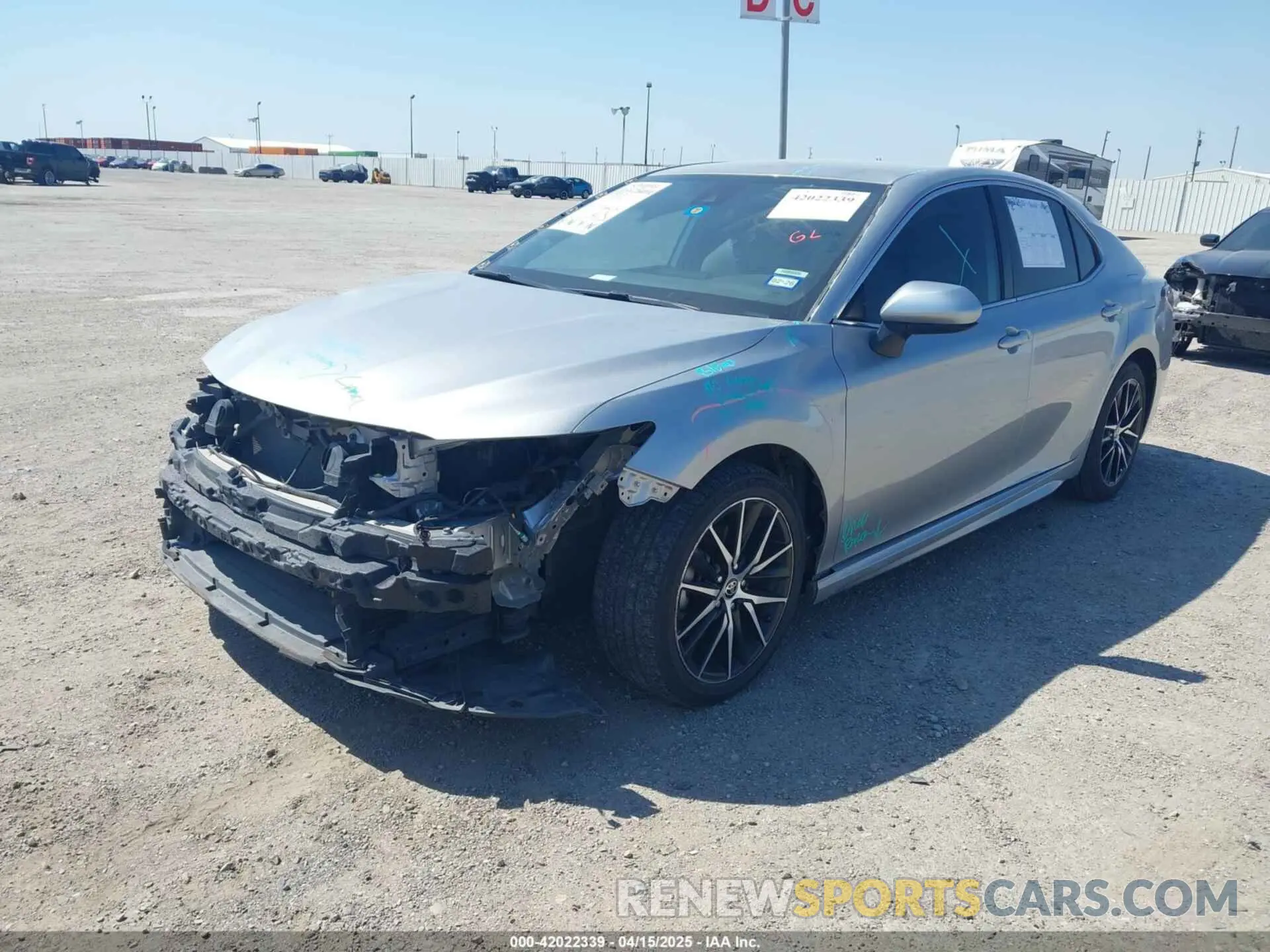 2 Photograph of a damaged car 4T1G11AKXMU555341 TOYOTA CAMRY 2021