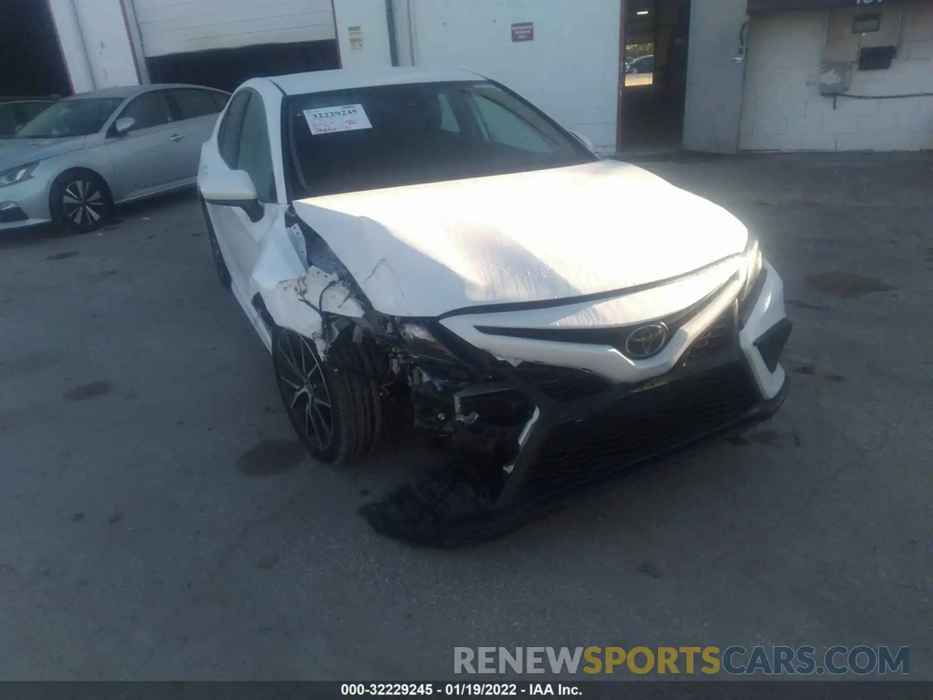 6 Photograph of a damaged car 4T1G11AKXMU559891 TOYOTA CAMRY 2021