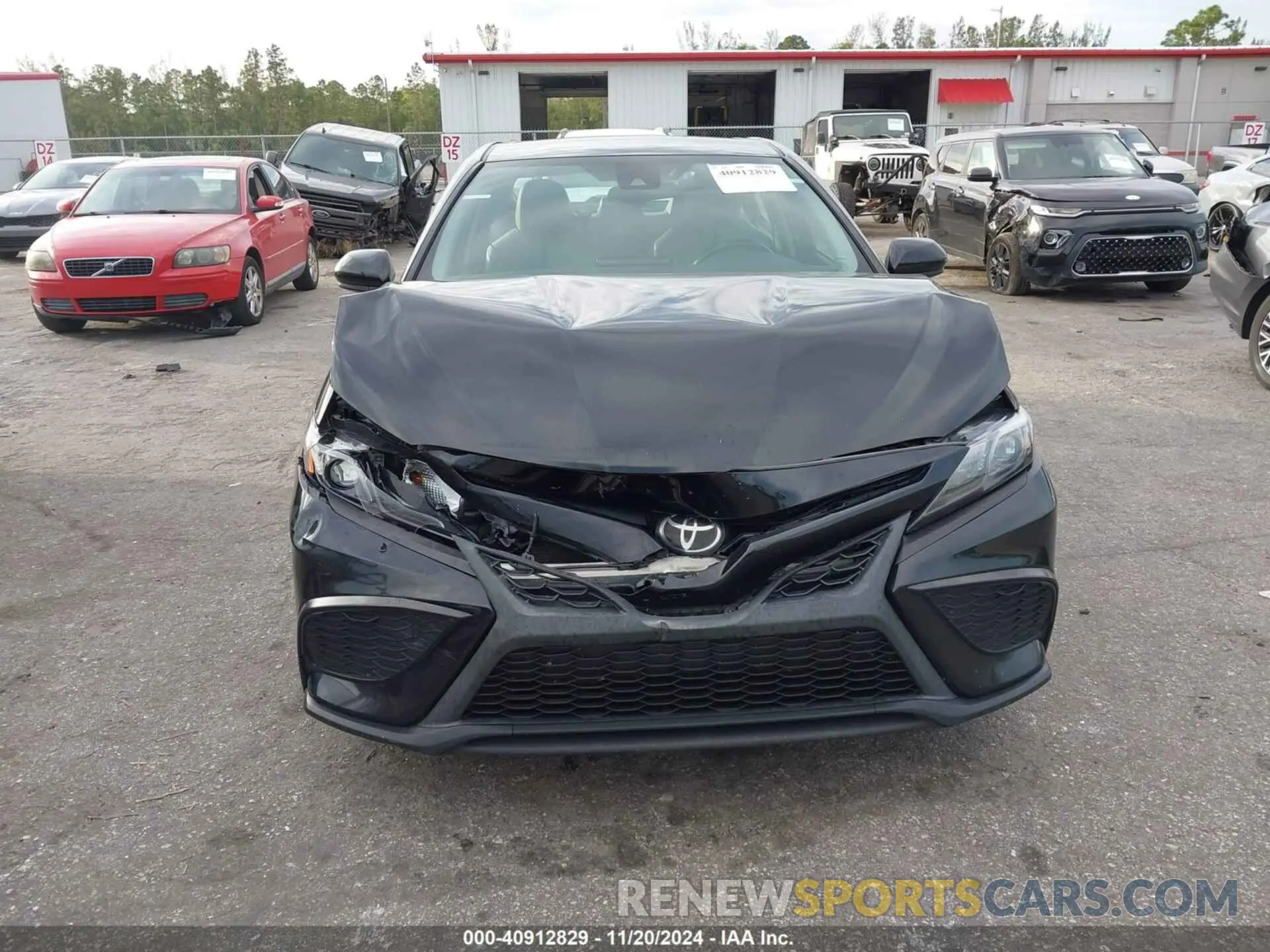 12 Photograph of a damaged car 4T1G11AKXMU560622 TOYOTA CAMRY 2021