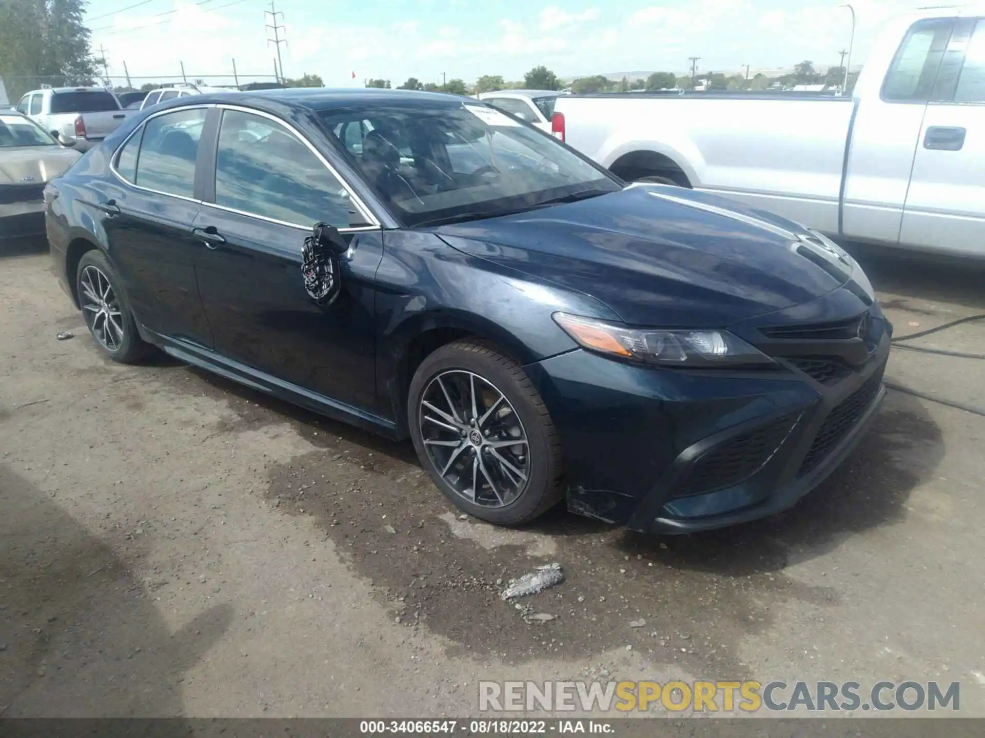 1 Photograph of a damaged car 4T1G11AKXMU563942 TOYOTA CAMRY 2021