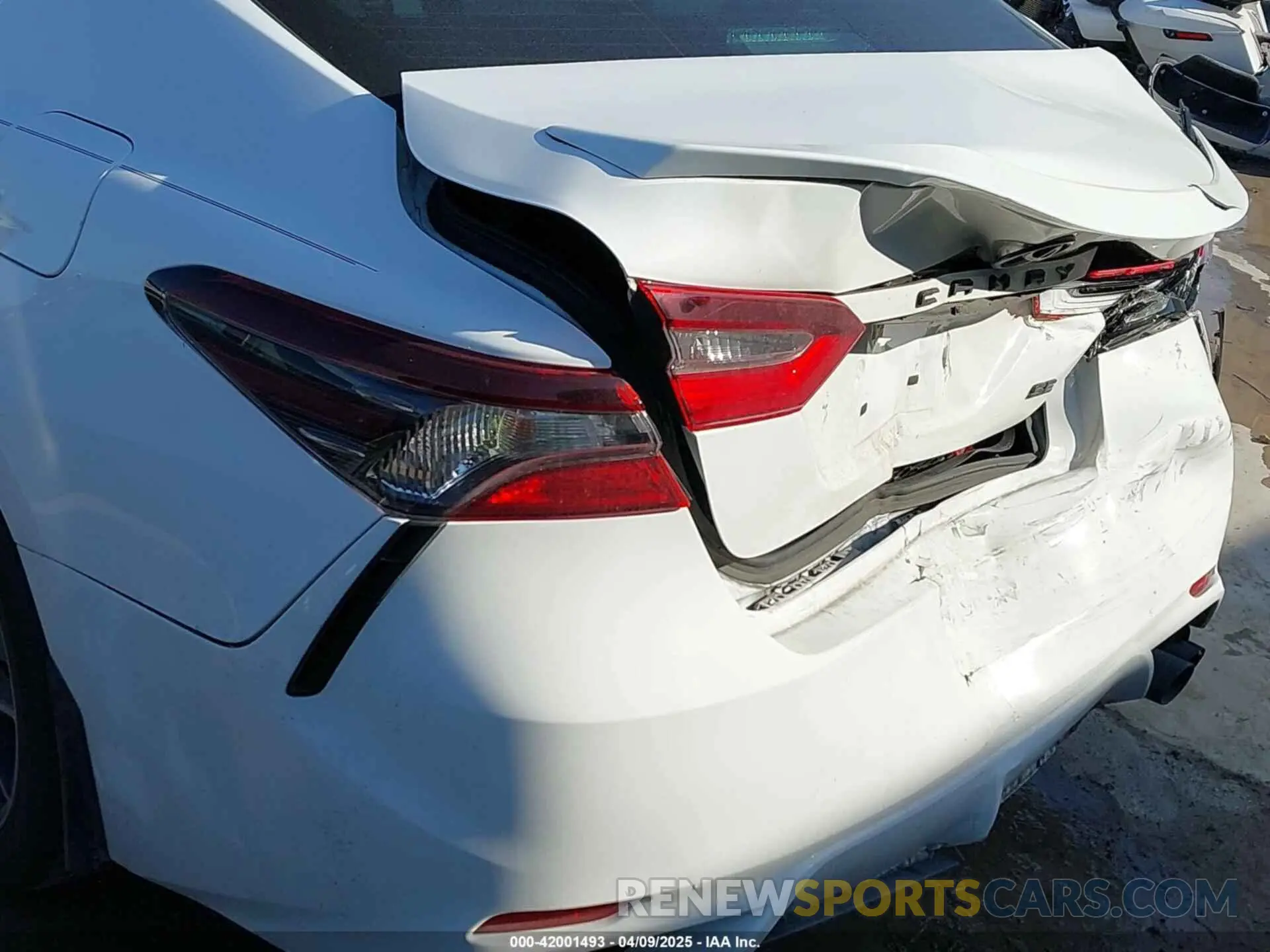 6 Photograph of a damaged car 4T1G11AKXMU574892 TOYOTA CAMRY 2021