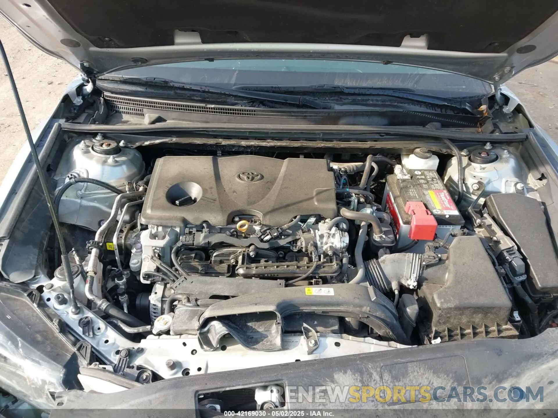 10 Photograph of a damaged car 4T1G11AKXMU581972 TOYOTA CAMRY 2021