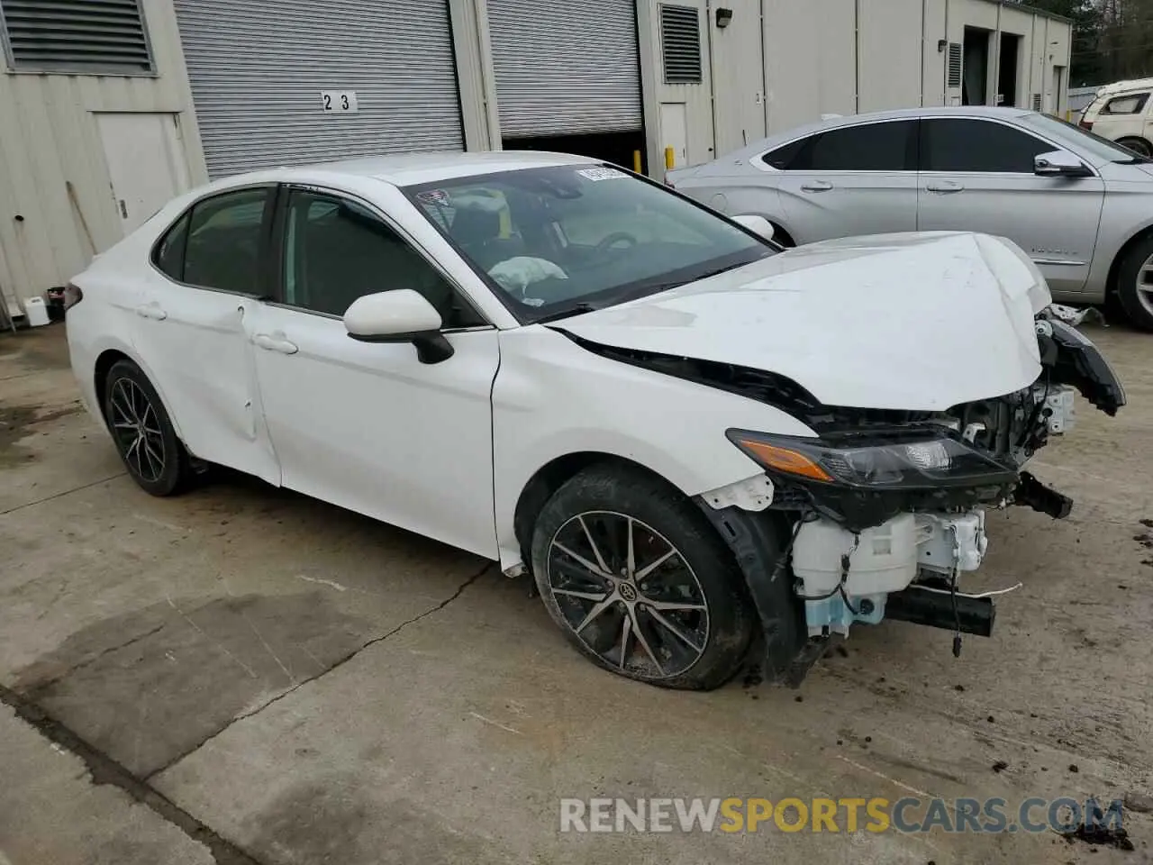 4 Photograph of a damaged car 4T1G11AKXMU587366 TOYOTA CAMRY 2021