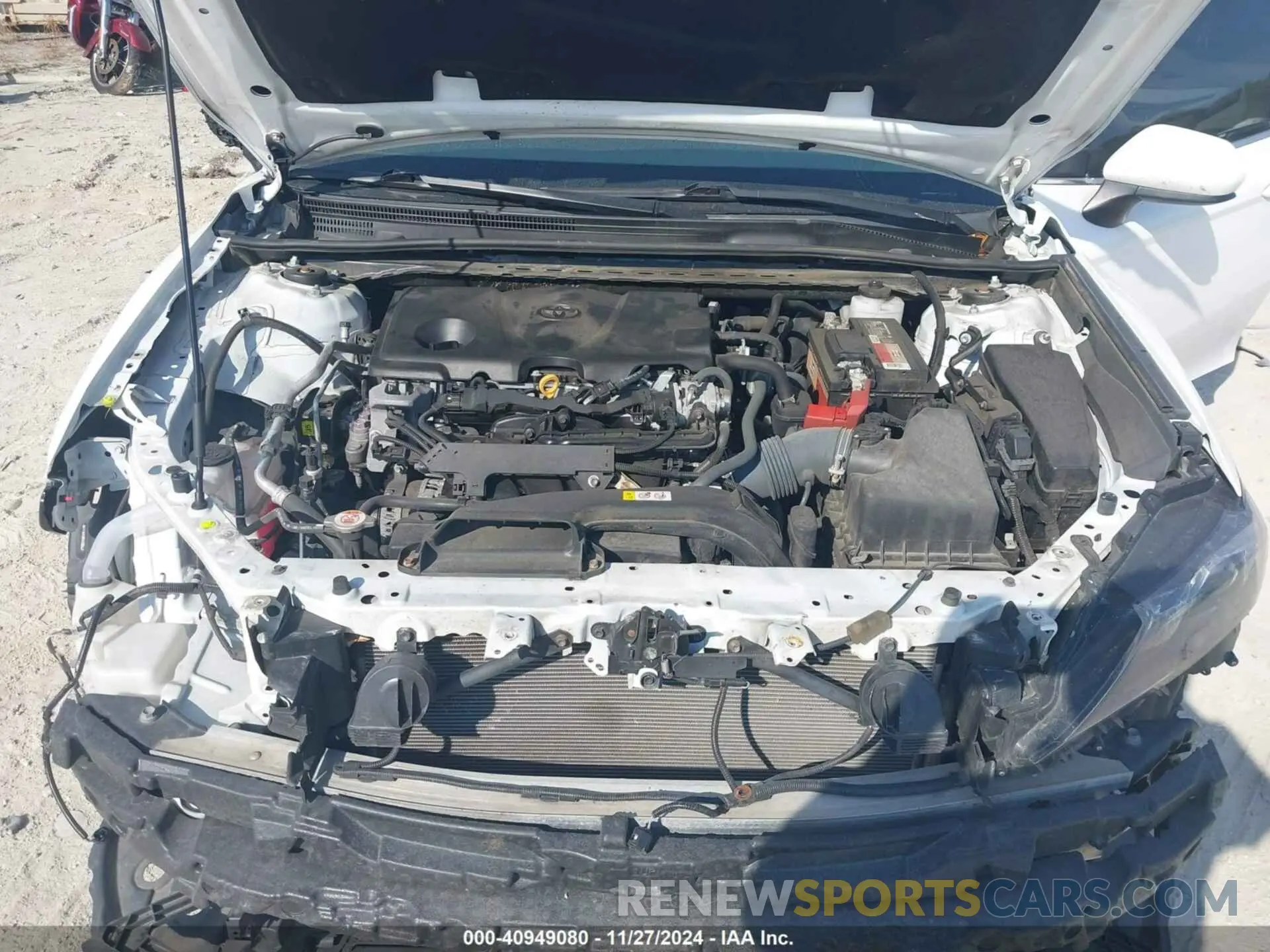 10 Photograph of a damaged car 4T1G11AKXMU588517 TOYOTA CAMRY 2021