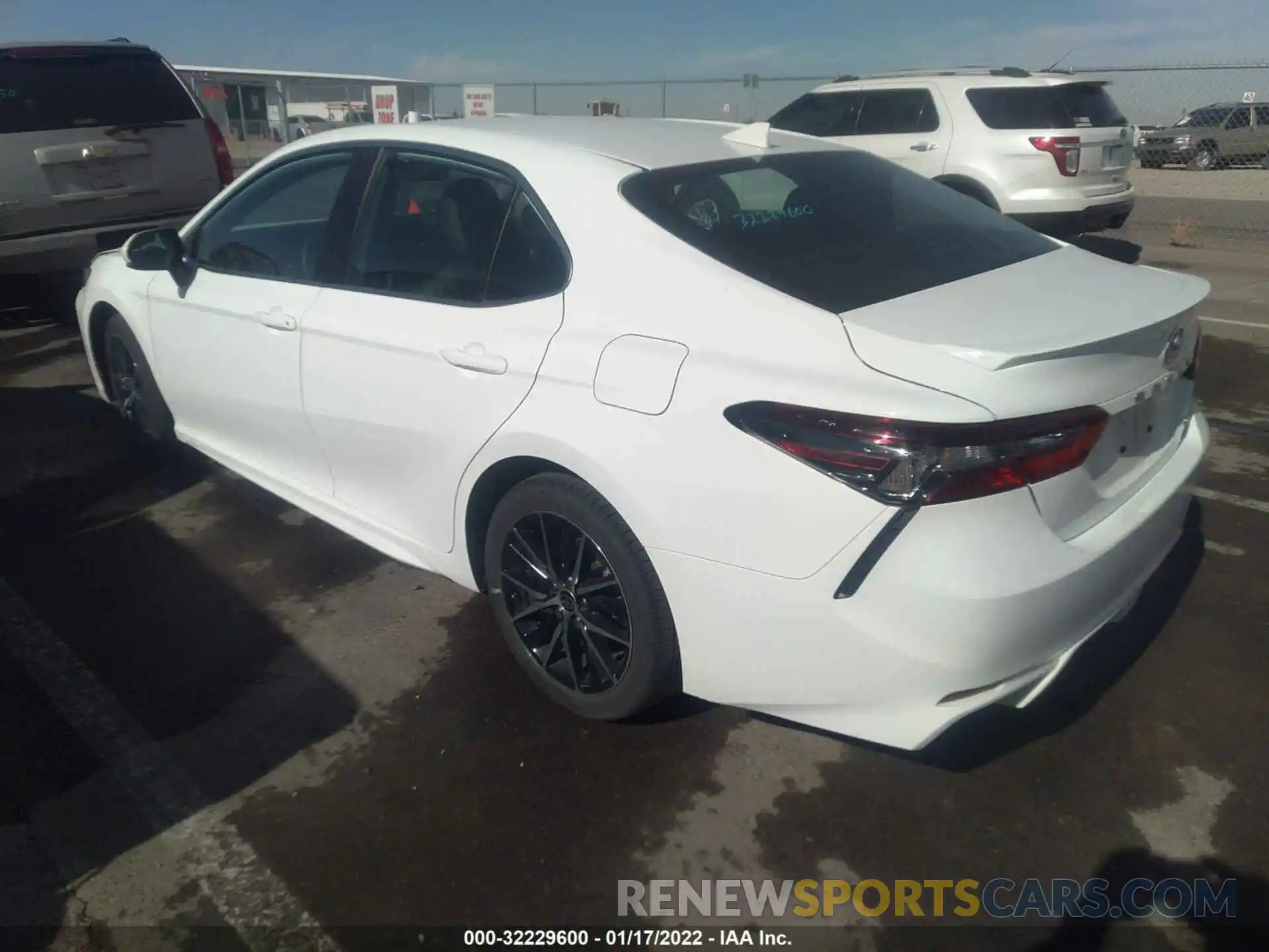 3 Photograph of a damaged car 4T1G11AKXMU591238 TOYOTA CAMRY 2021