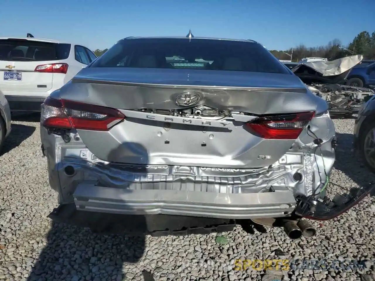 6 Photograph of a damaged car 4T1G11AKXMU591482 TOYOTA CAMRY 2021