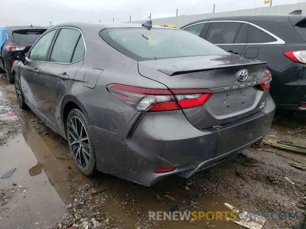 3 Photograph of a damaged car 4T1G11BK2MU033740 TOYOTA CAMRY 2021