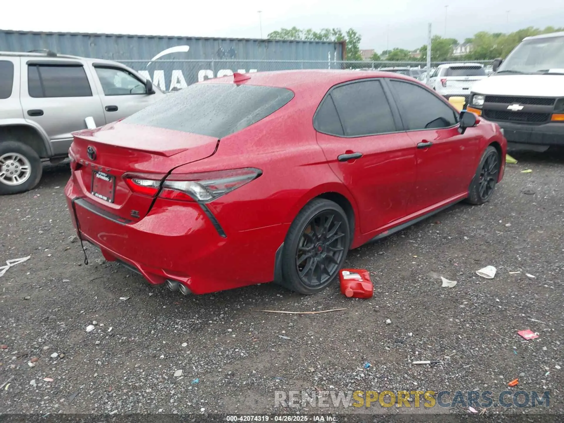 4 Photograph of a damaged car 4T1G11BK2MU045239 TOYOTA CAMRY 2021