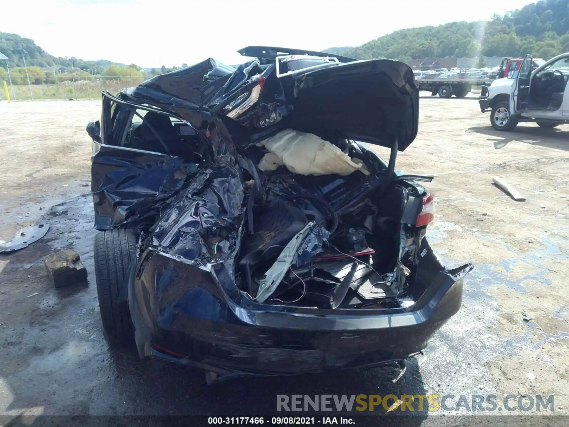 6 Photograph of a damaged car 4T1G11BK2MU045581 TOYOTA CAMRY 2021