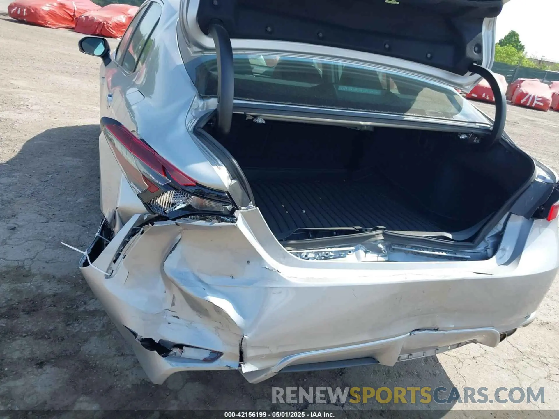 20 Photograph of a damaged car 4T1G11BK4MU033349 TOYOTA CAMRY 2021