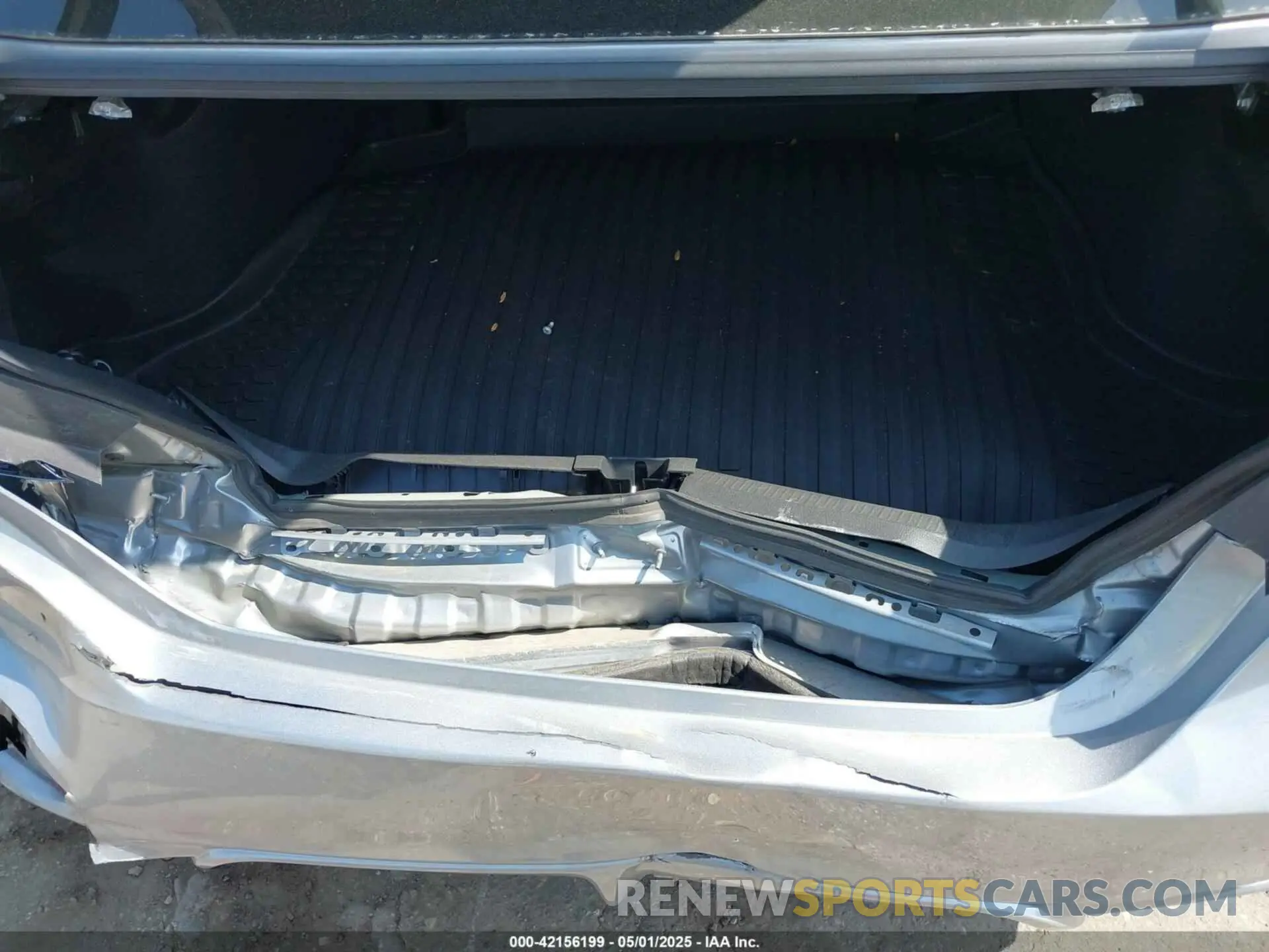 21 Photograph of a damaged car 4T1G11BK4MU033349 TOYOTA CAMRY 2021
