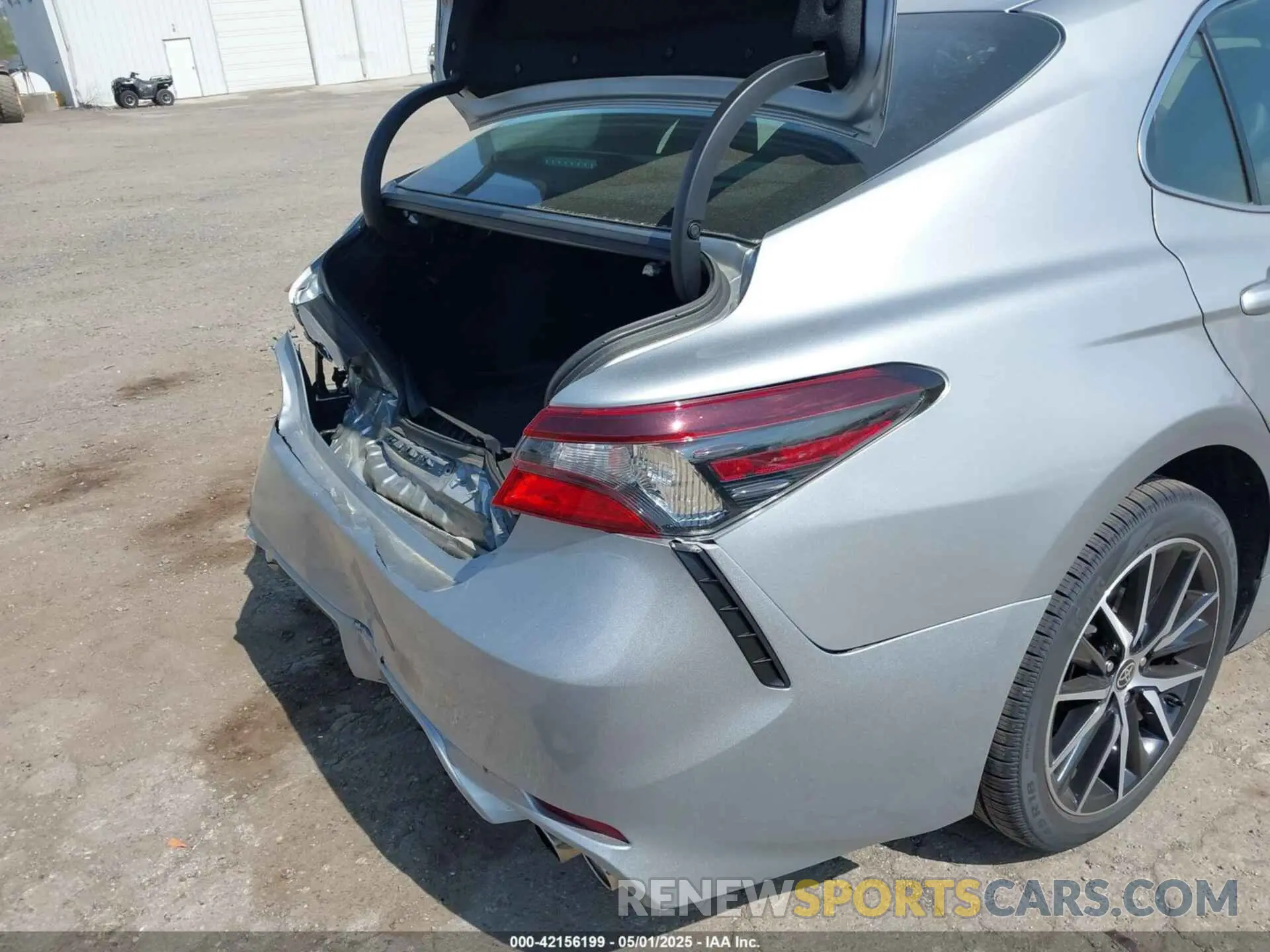 22 Photograph of a damaged car 4T1G11BK4MU033349 TOYOTA CAMRY 2021