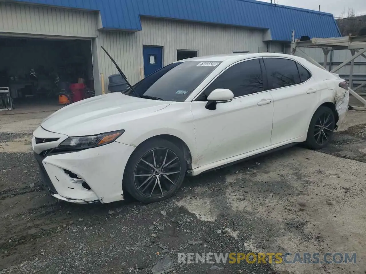 1 Photograph of a damaged car 4T1G11BK4MU040768 TOYOTA CAMRY 2021