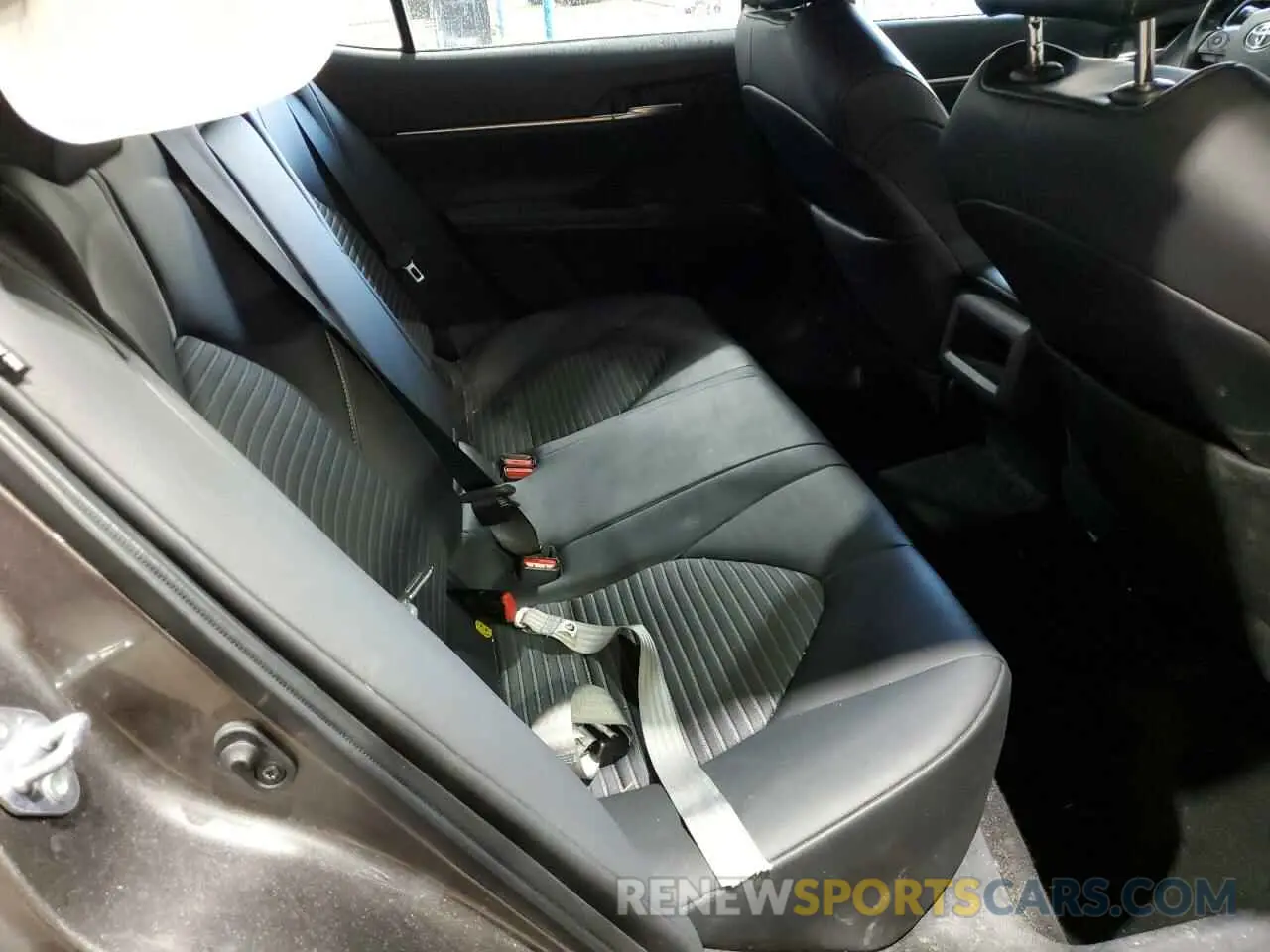 10 Photograph of a damaged car 4T1G11BK4MU044058 TOYOTA CAMRY 2021