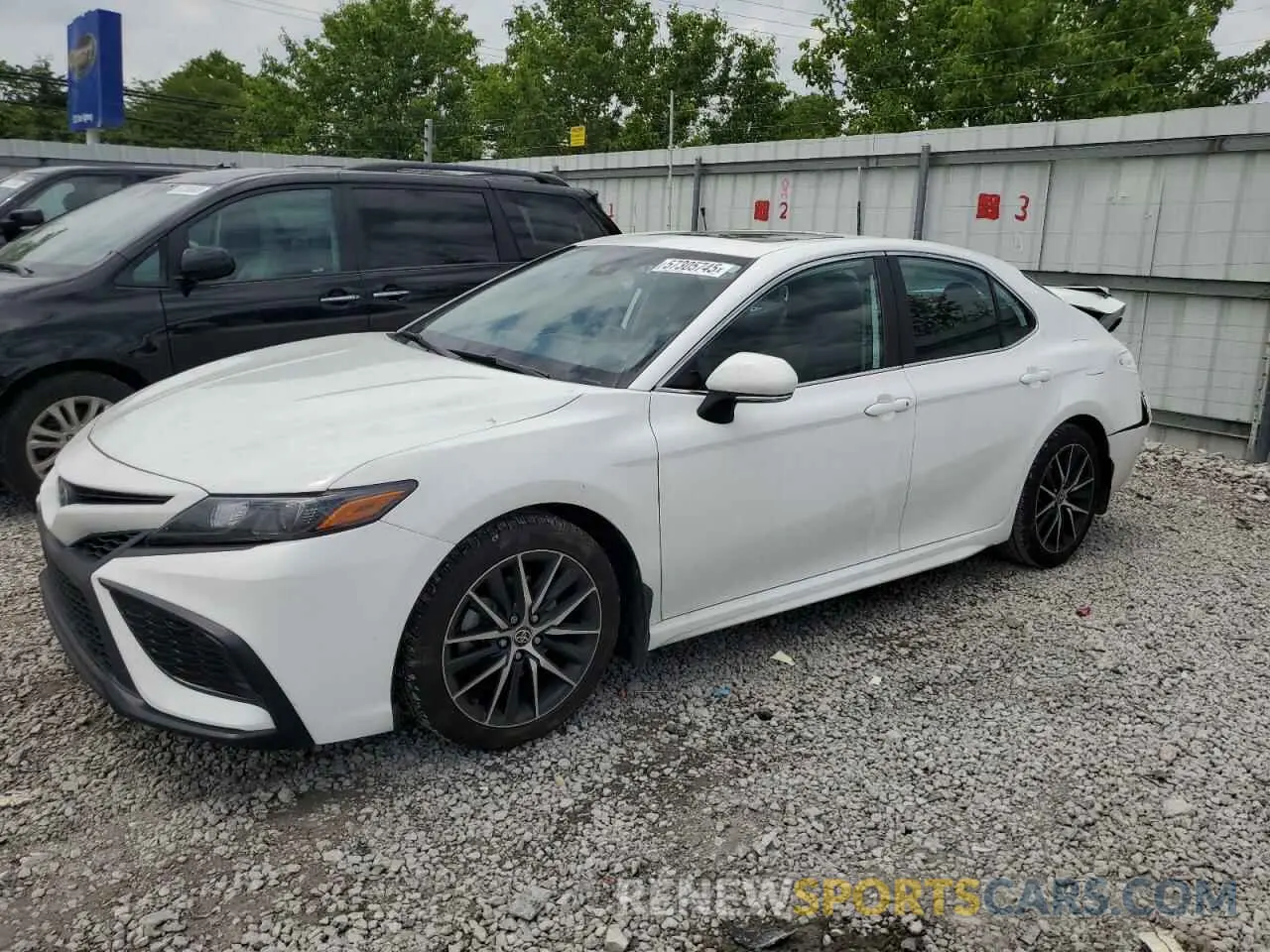 1 Photograph of a damaged car 4T1G11BK5MU030556 TOYOTA CAMRY 2021