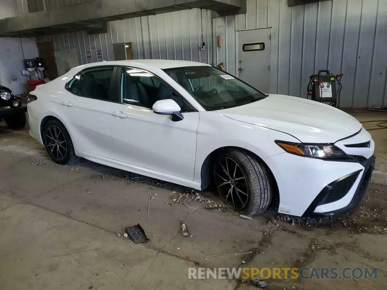 4 Photograph of a damaged car 4T1G11BK6MU032753 TOYOTA CAMRY 2021