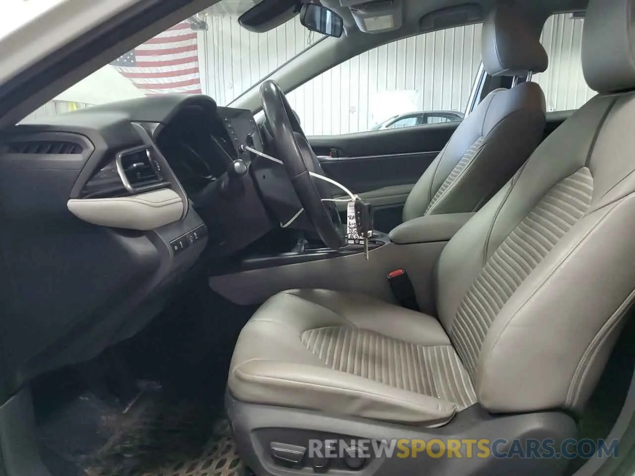 7 Photograph of a damaged car 4T1G11BK6MU032753 TOYOTA CAMRY 2021