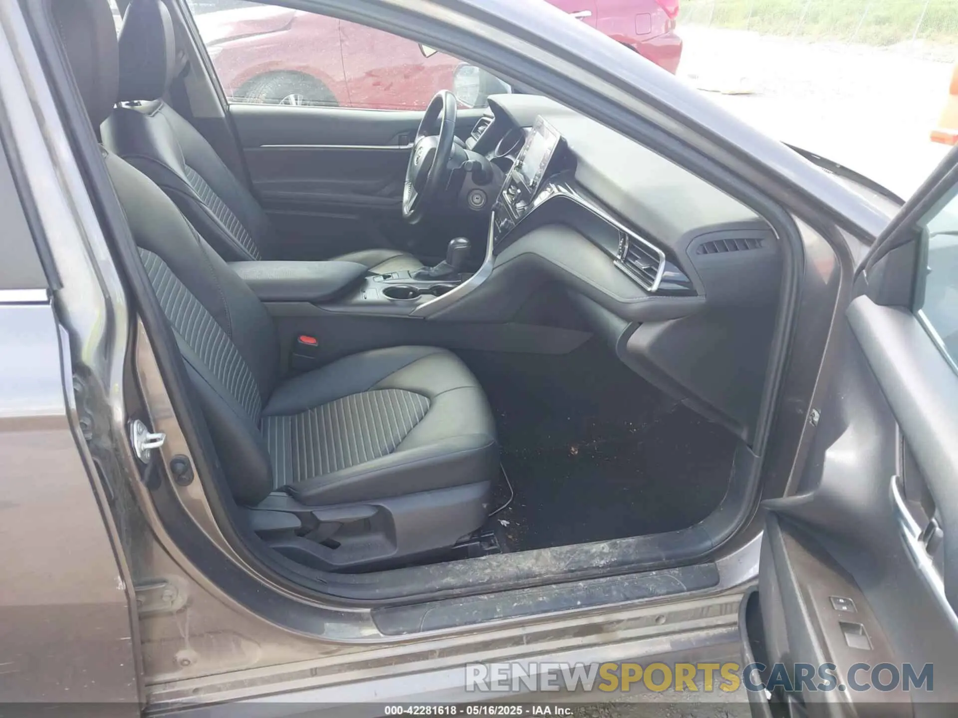 5 Photograph of a damaged car 4T1G11BK7MU023379 TOYOTA CAMRY 2021