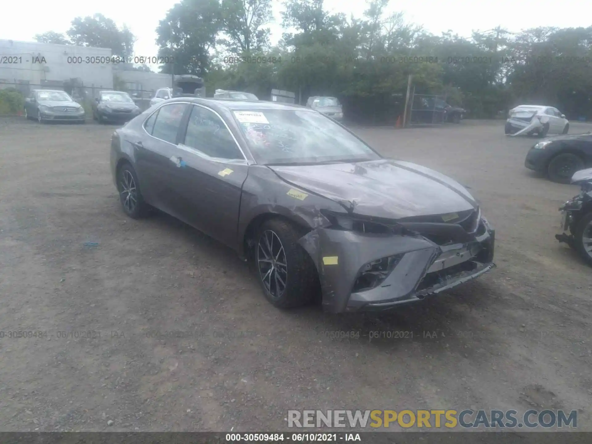 1 Photograph of a damaged car 4T1G11BK7MU032700 TOYOTA CAMRY 2021