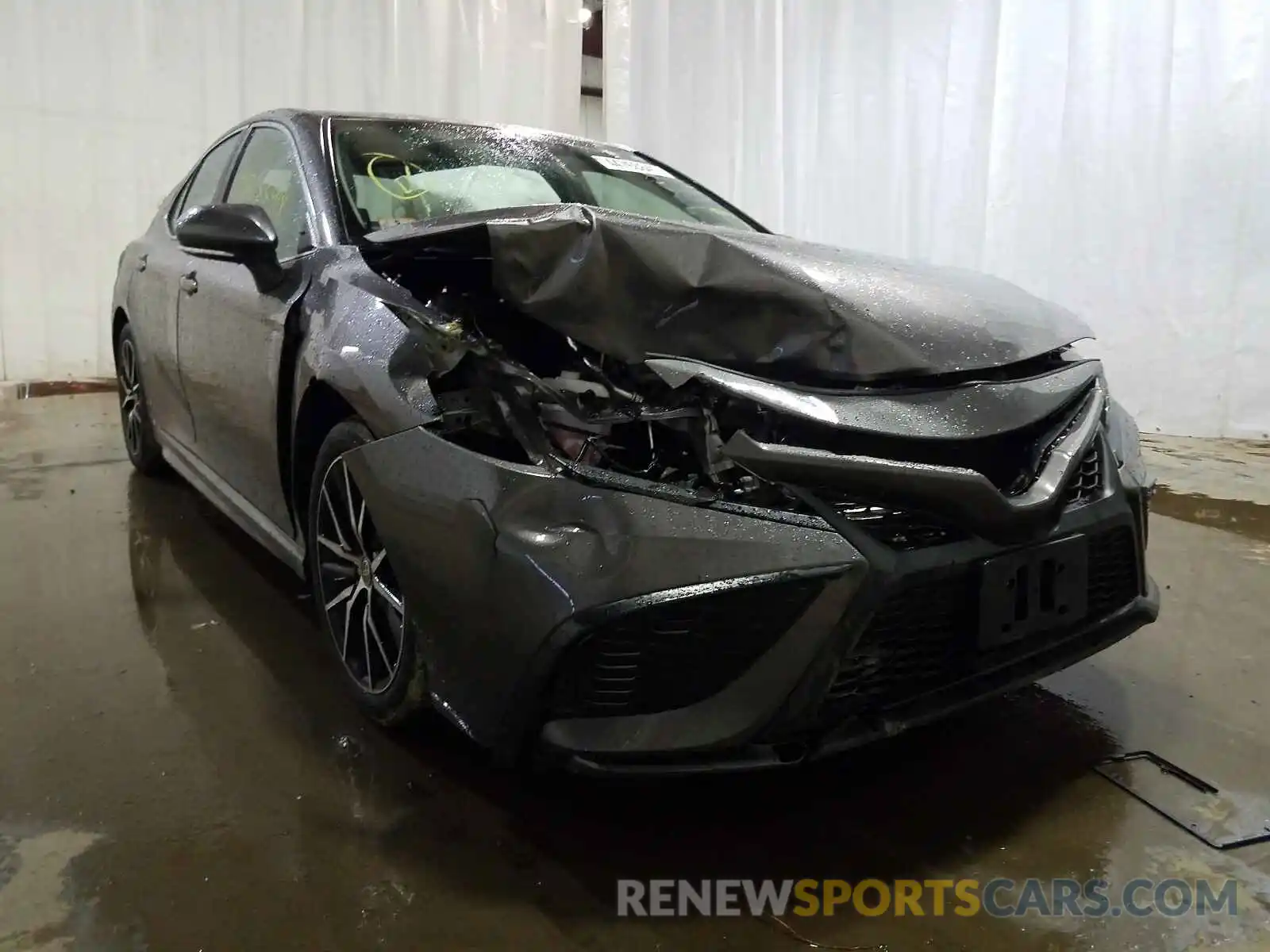 1 Photograph of a damaged car 4T1G11BK7MU033149 TOYOTA CAMRY 2021