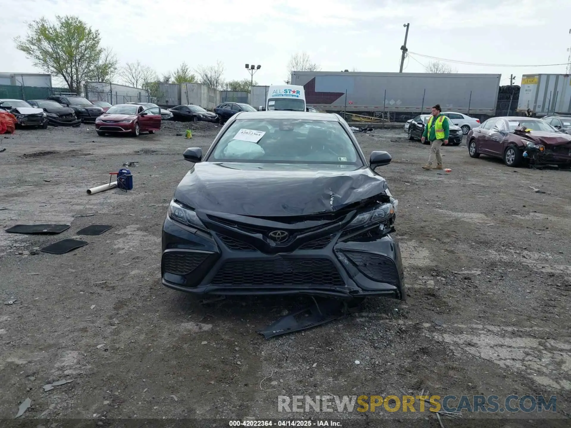 12 Photograph of a damaged car 4T1G11BK7MU037007 TOYOTA CAMRY 2021