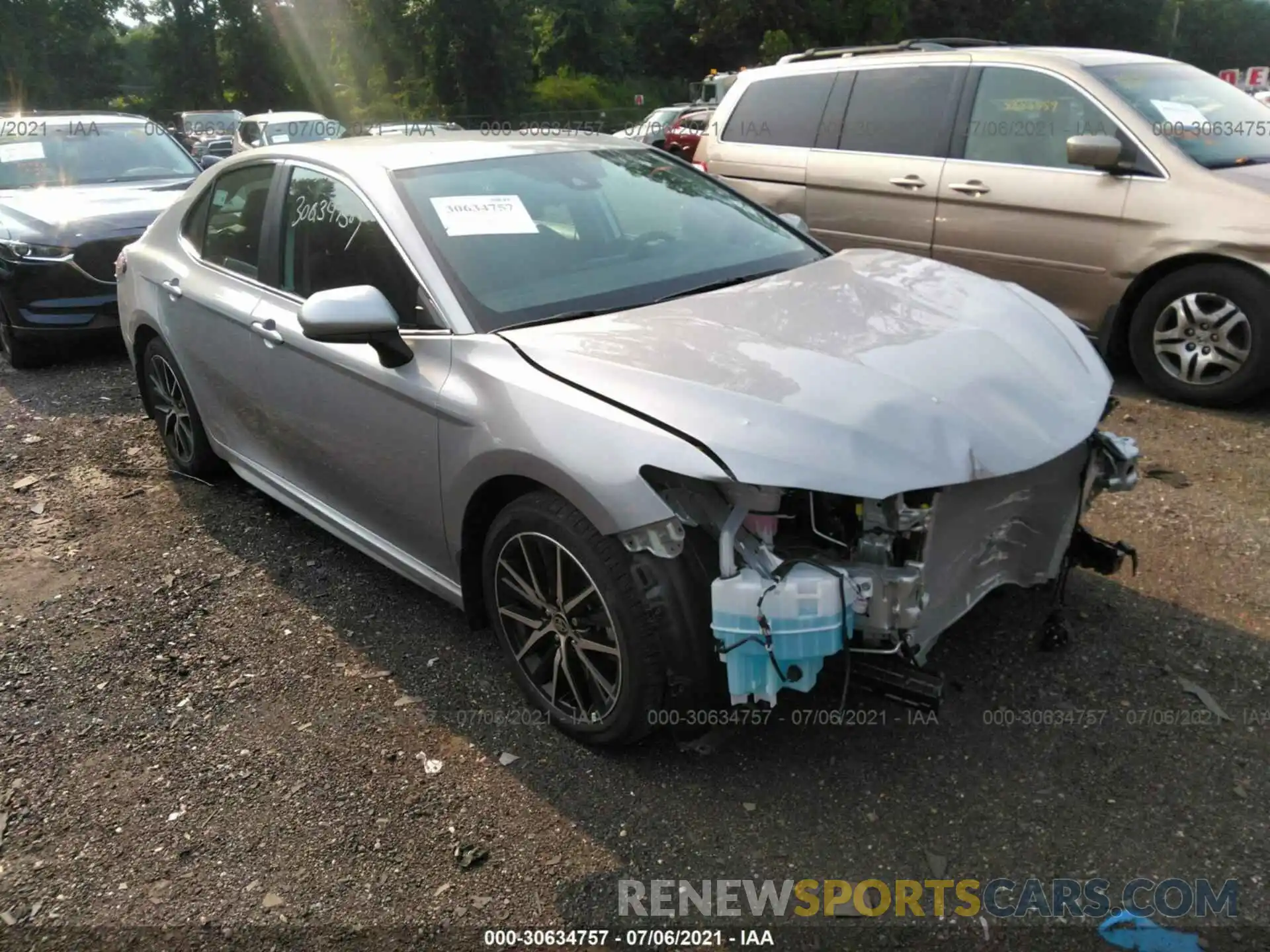 1 Photograph of a damaged car 4T1G11BK8MU028042 TOYOTA CAMRY 2021