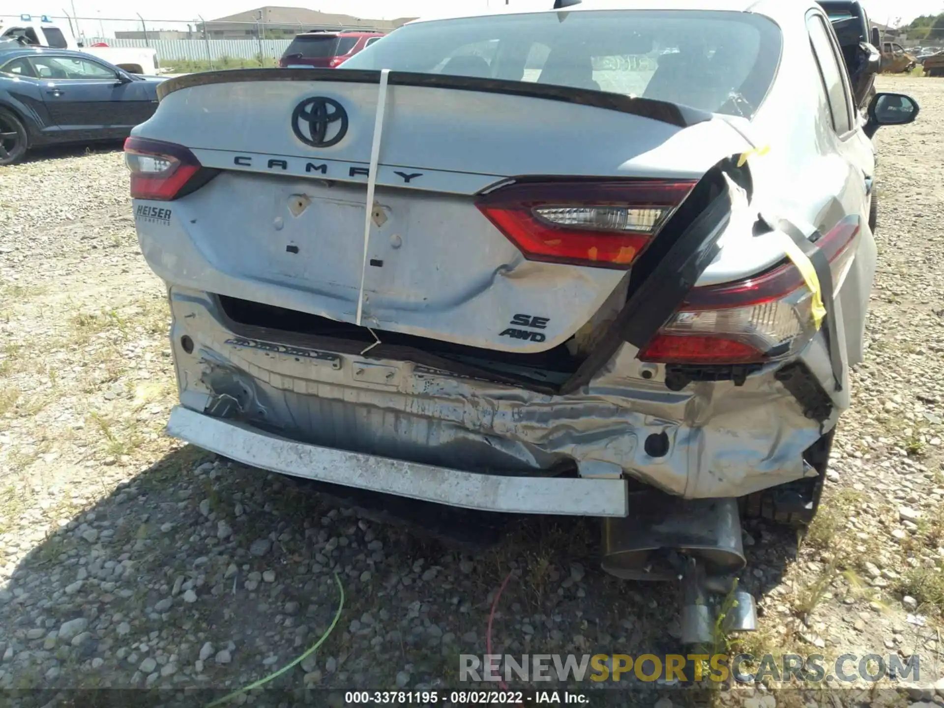 6 Photograph of a damaged car 4T1G11BK8MU033838 TOYOTA CAMRY 2021