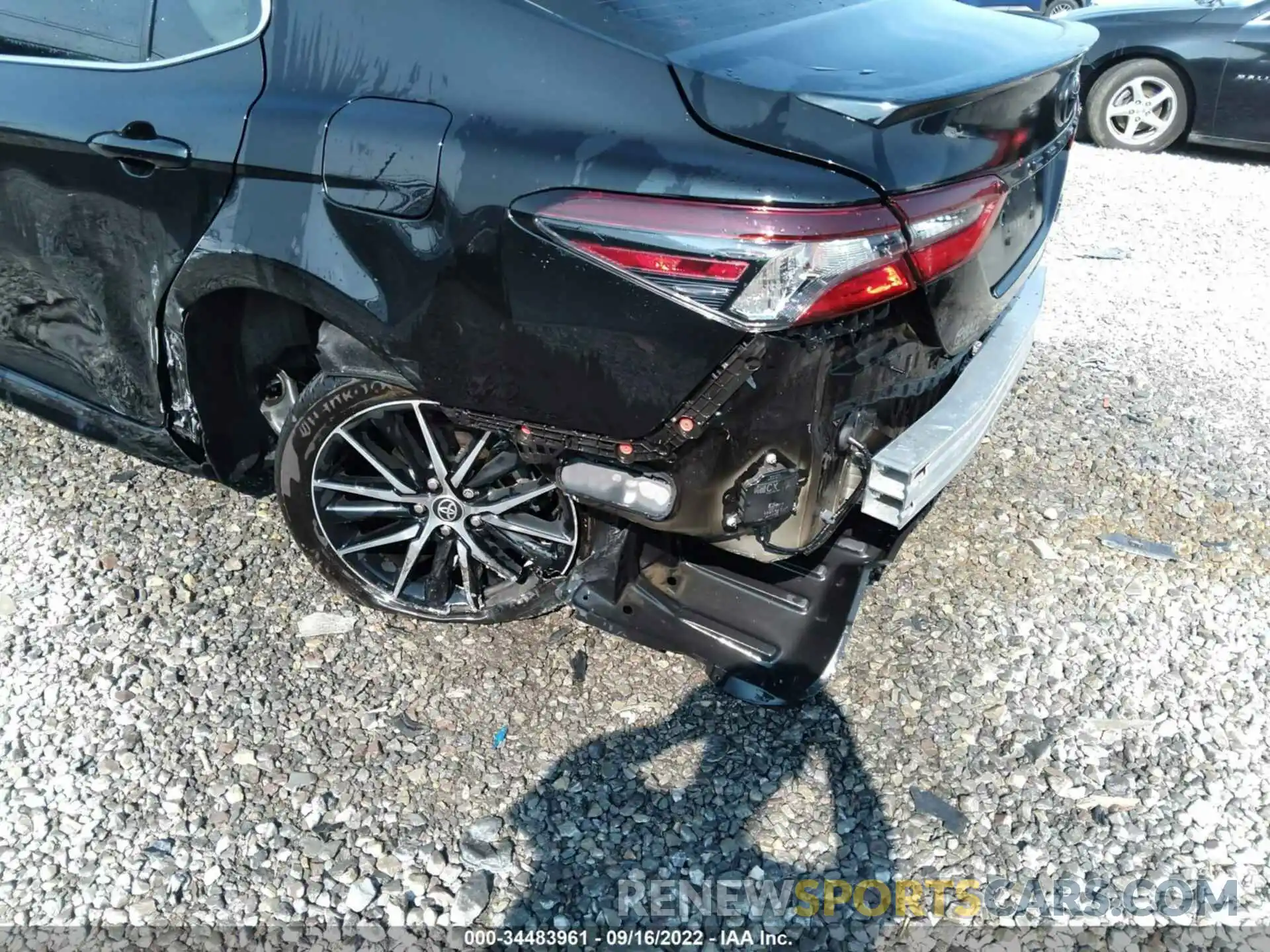 6 Photograph of a damaged car 4T1G11BK9MU038286 TOYOTA CAMRY 2021