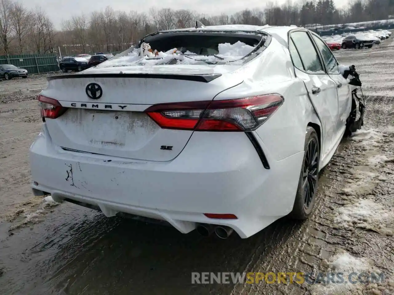 4 Photograph of a damaged car 4T1G11BKXMU045733 TOYOTA CAMRY 2021