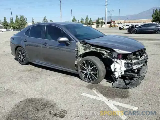 14 Photograph of a damaged car 4T1G31AK0MU564785 TOYOTA CAMRY 2021