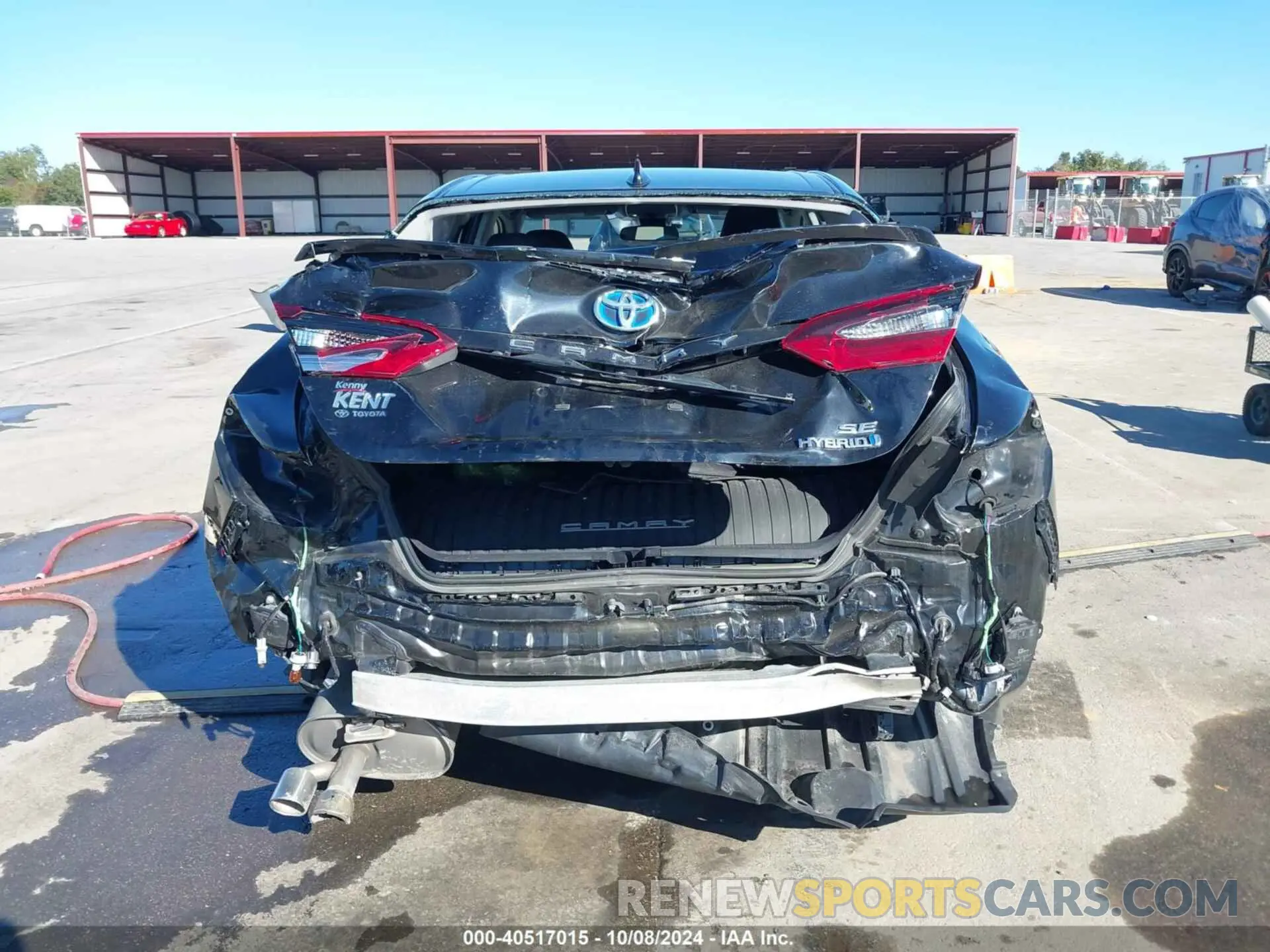 17 Photograph of a damaged car 4T1G31AK1MU554251 TOYOTA CAMRY 2021