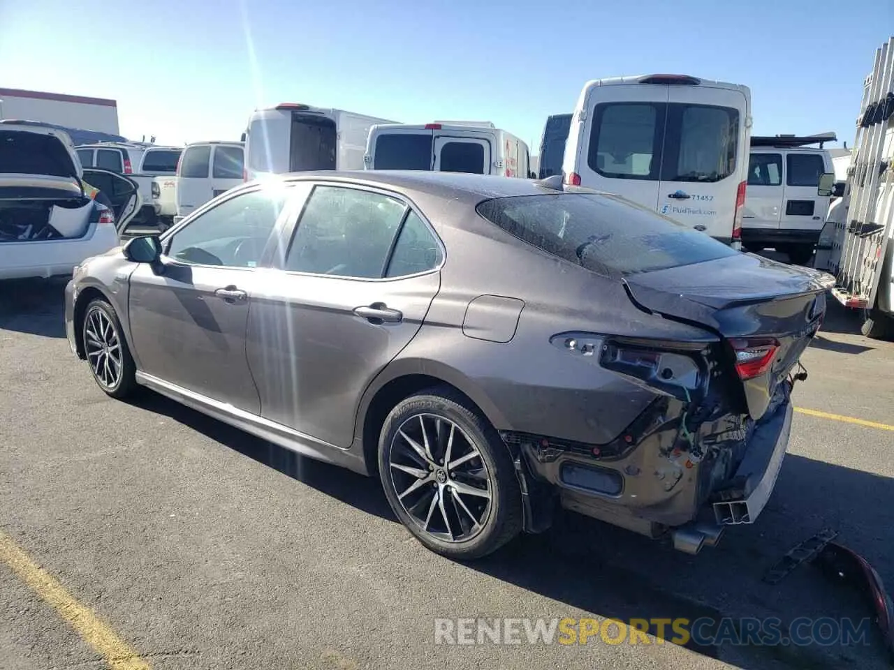 2 Photograph of a damaged car 4T1G31AK1MU556730 TOYOTA CAMRY 2021
