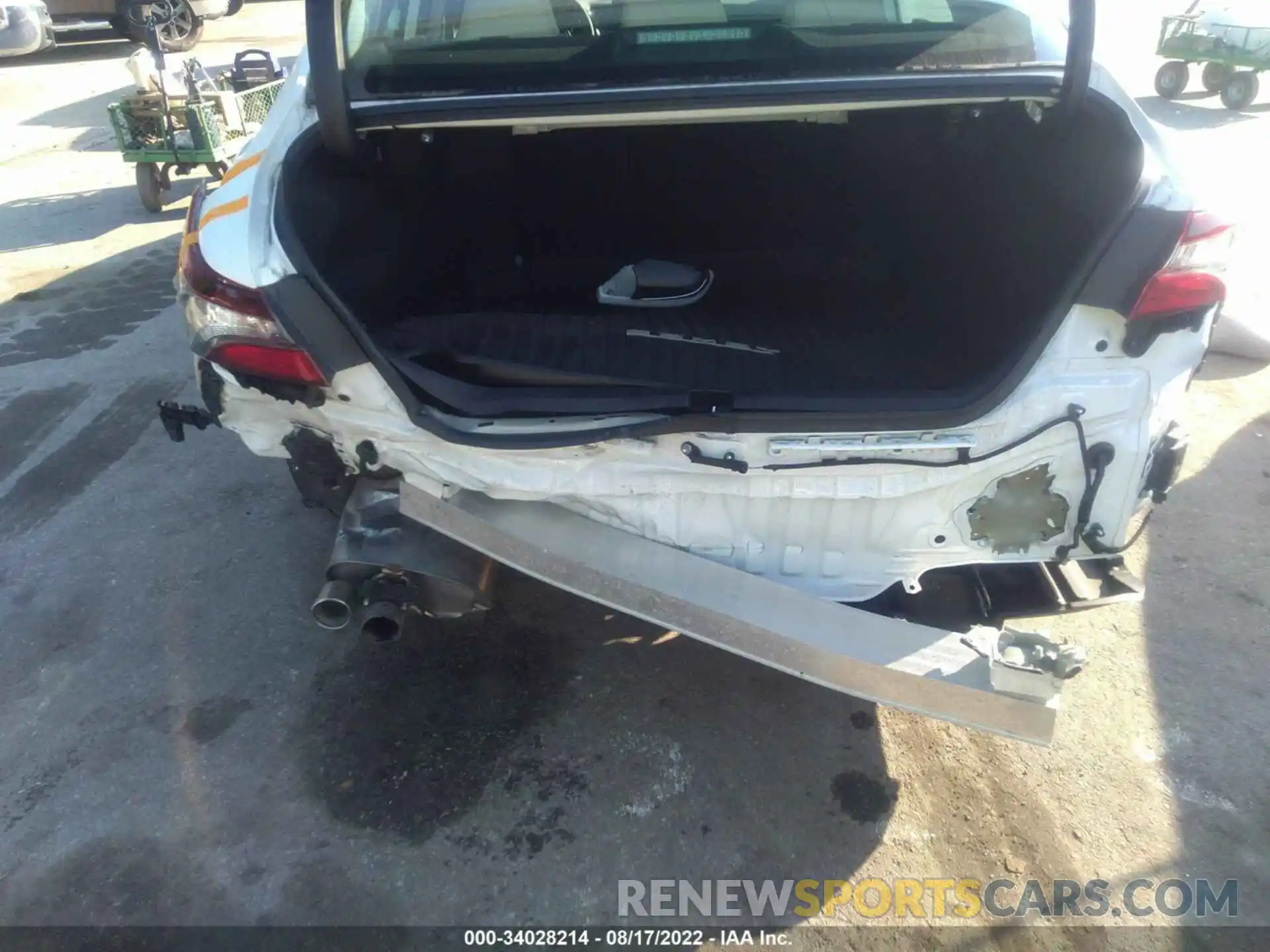 6 Photograph of a damaged car 4T1G31AK1MU564391 TOYOTA CAMRY 2021