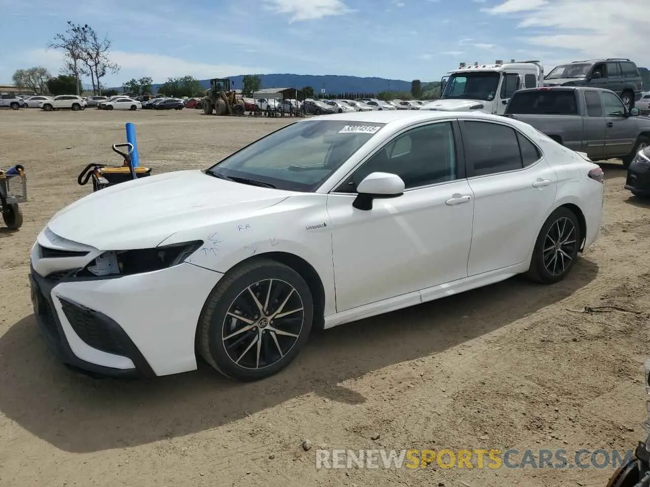 1 Photograph of a damaged car 4T1G31AK2MU028792 TOYOTA CAMRY 2021